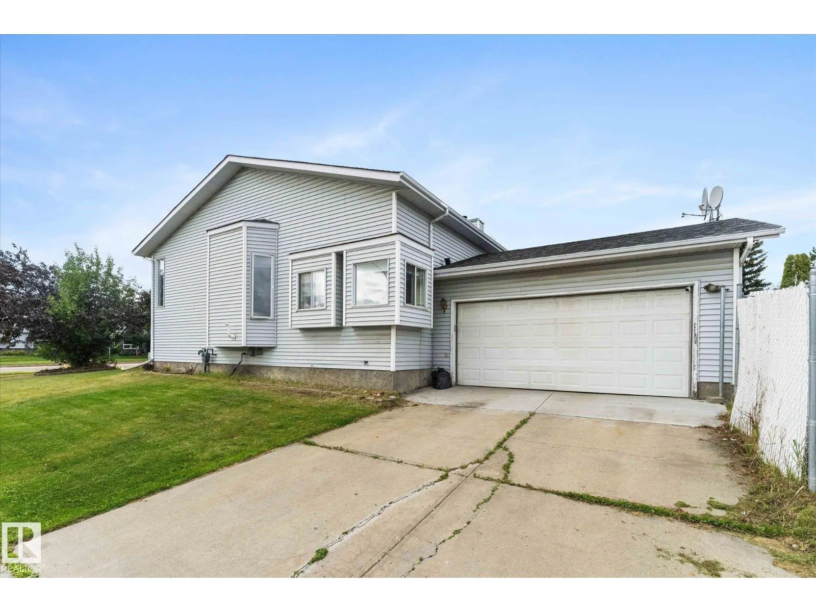 124 KLARVATTEN RD NW