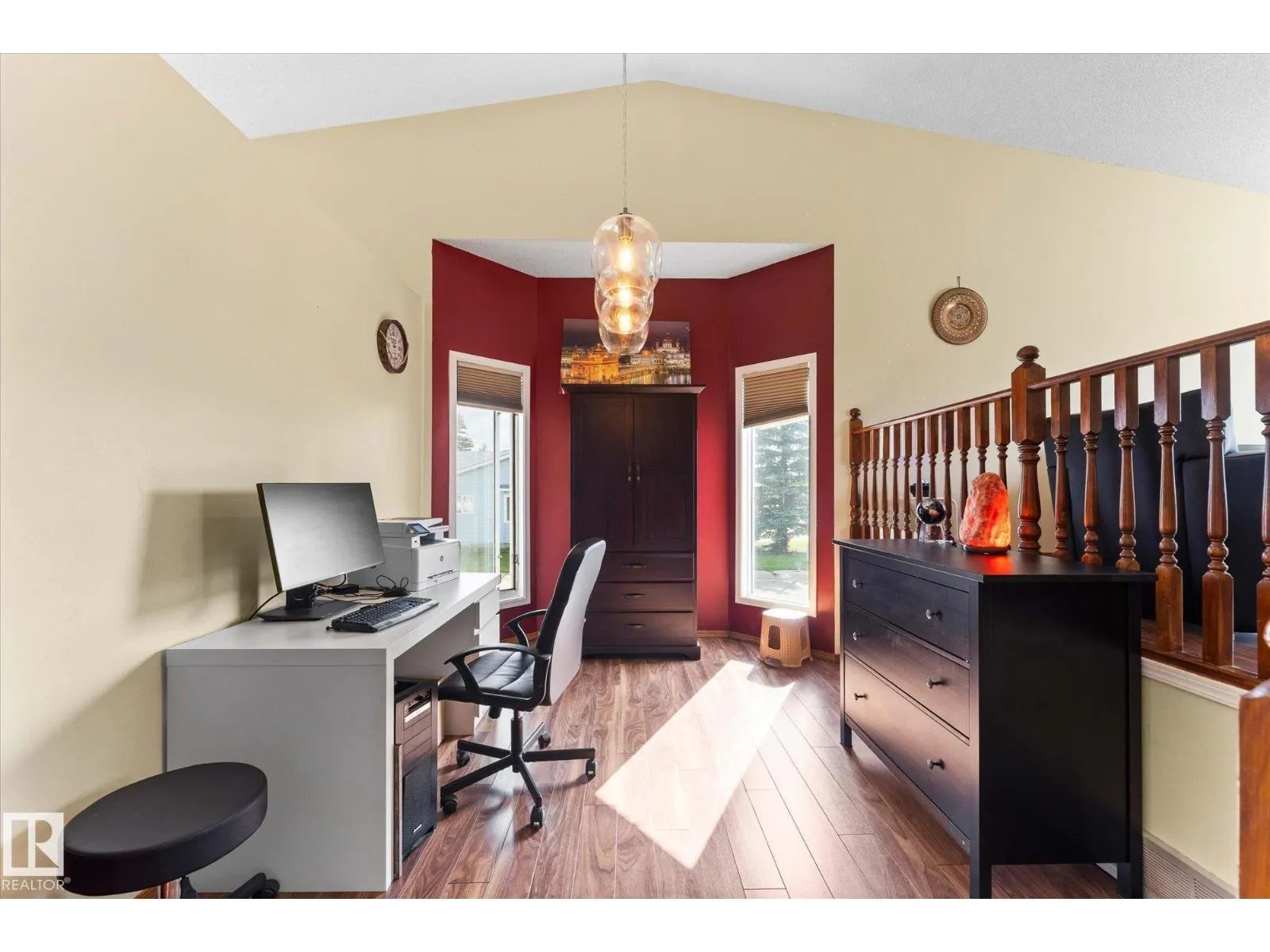 124 KLARVATTEN RD NW