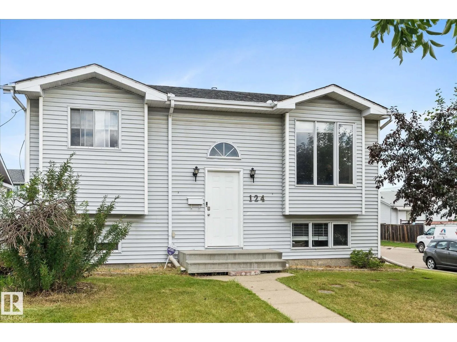 124 KLARVATTEN RD NW