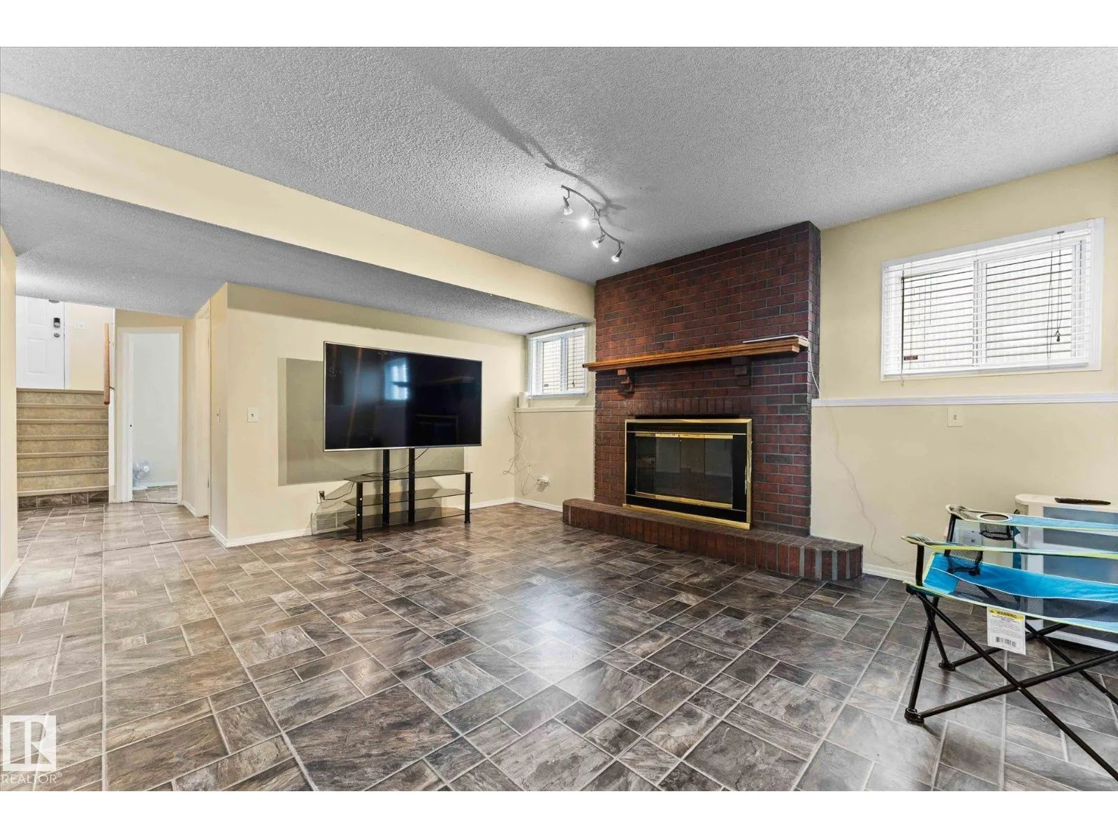 124 KLARVATTEN RD NW