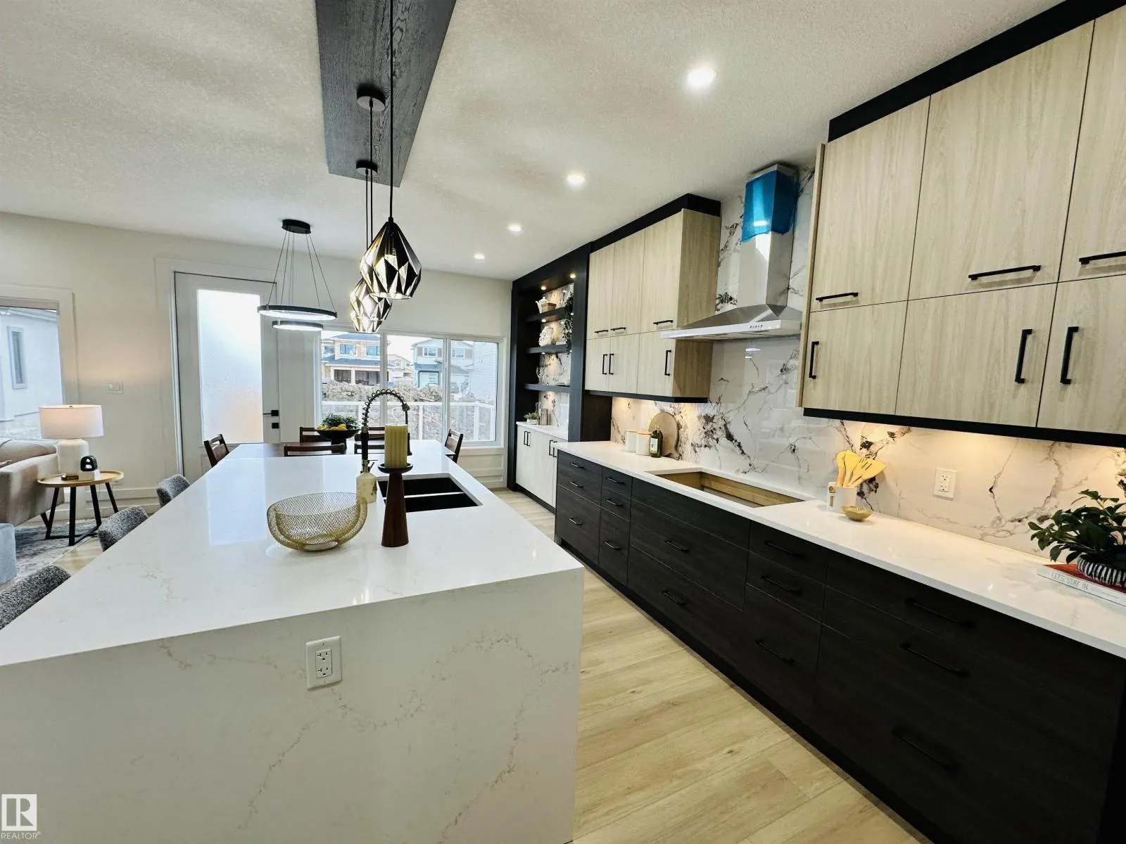 2641 62 AV NE