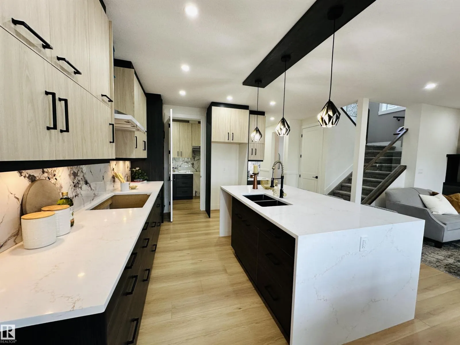 2641 62 AV NE