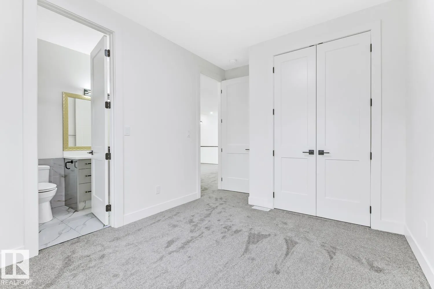 2641 62 AV NE
