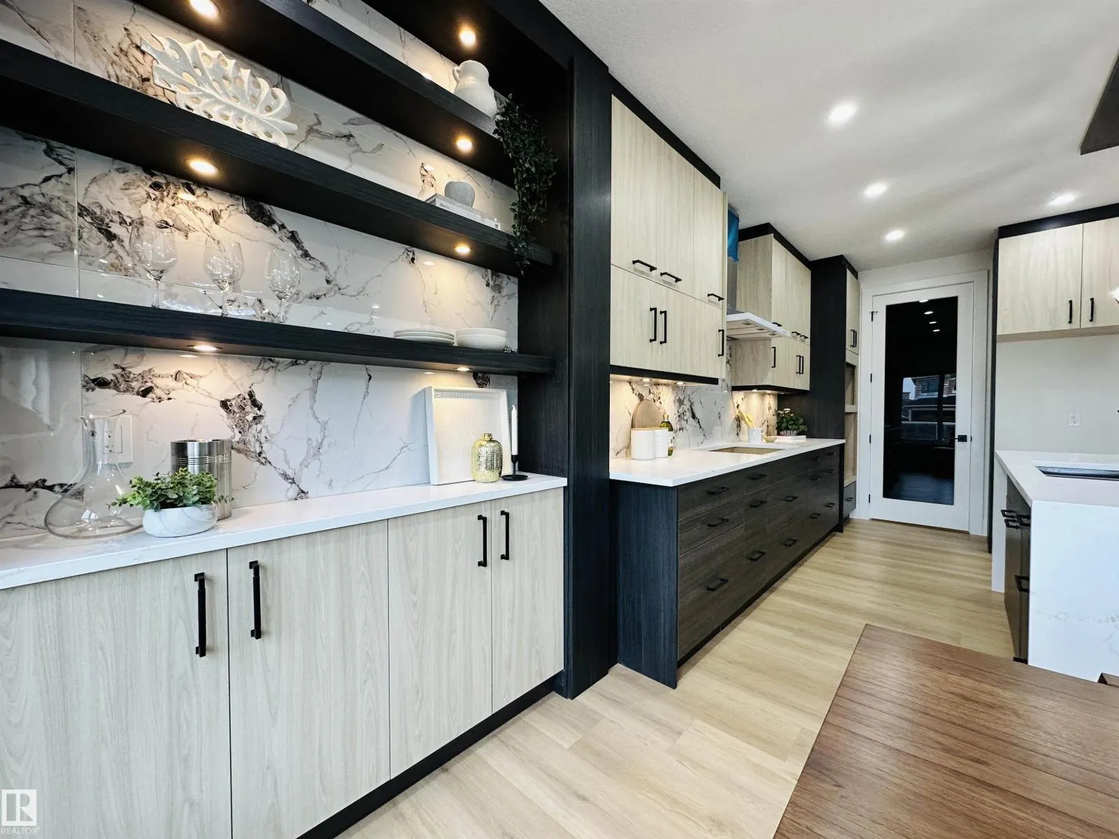 2641 62 AV NE