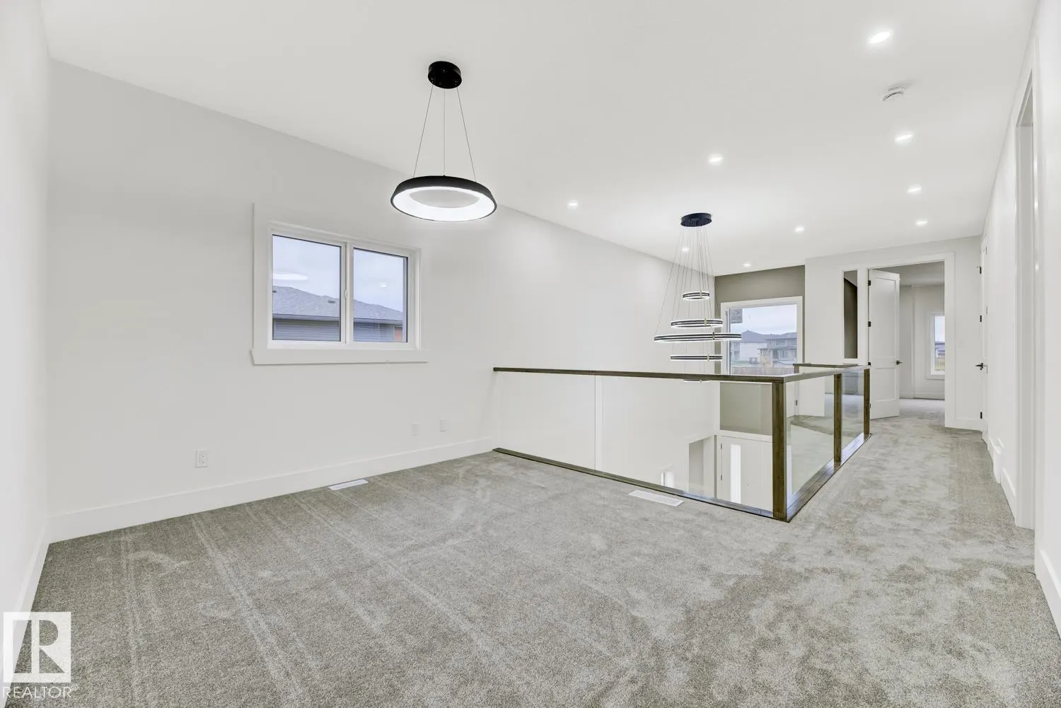 2641 62 AV NE