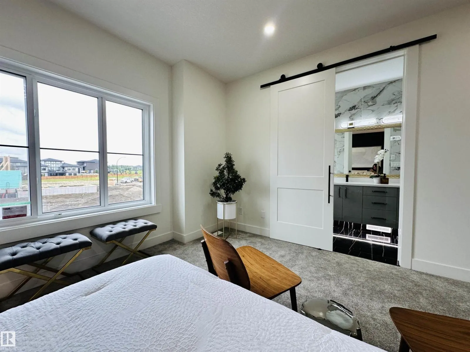 2641 62 AV NE