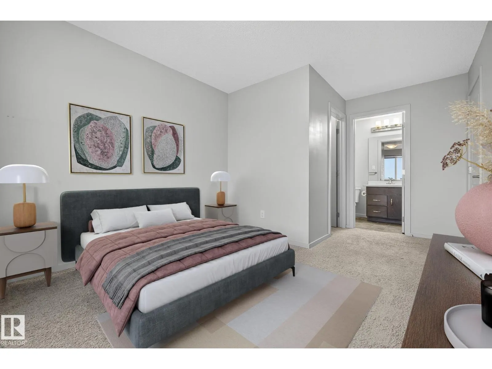 #402 7711 71 ST NW