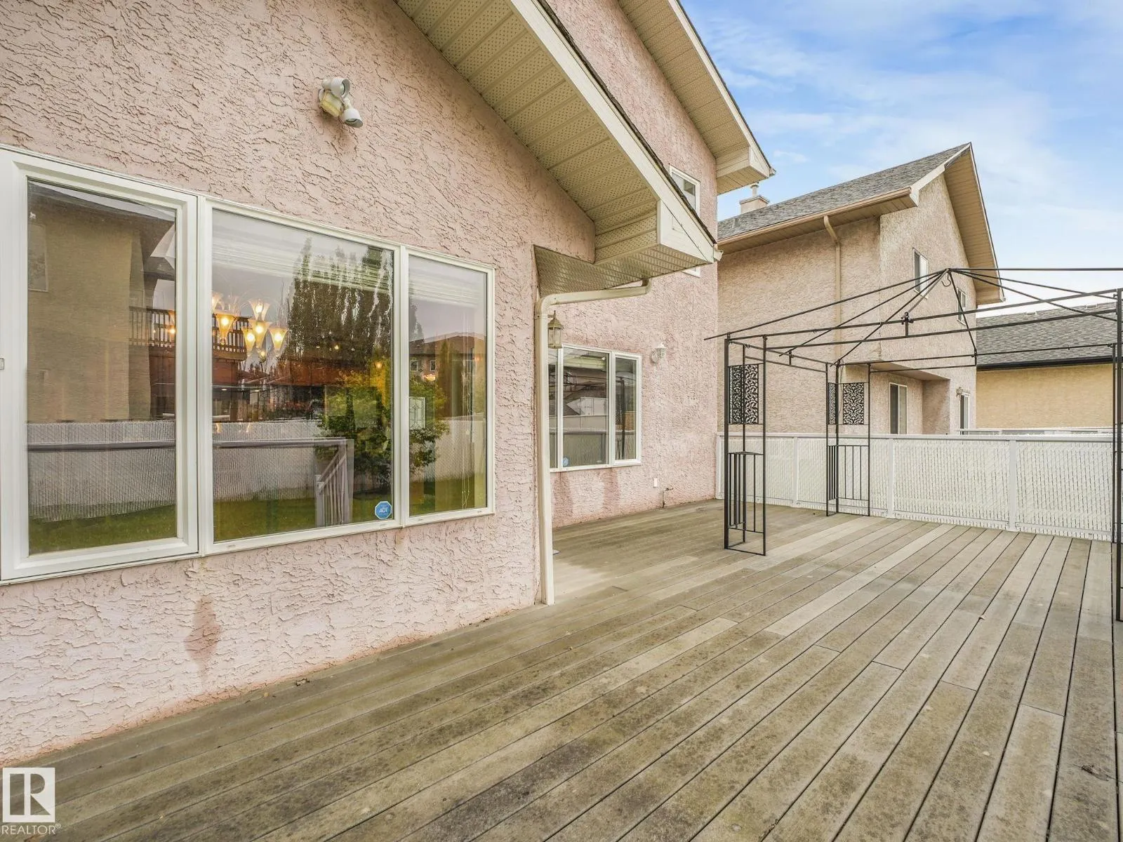 16409 65 ST NW