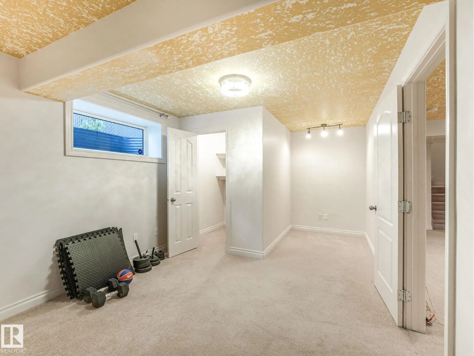 16409 65 ST NW