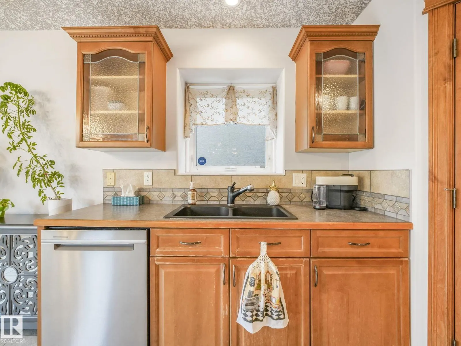 16409 65 ST NW