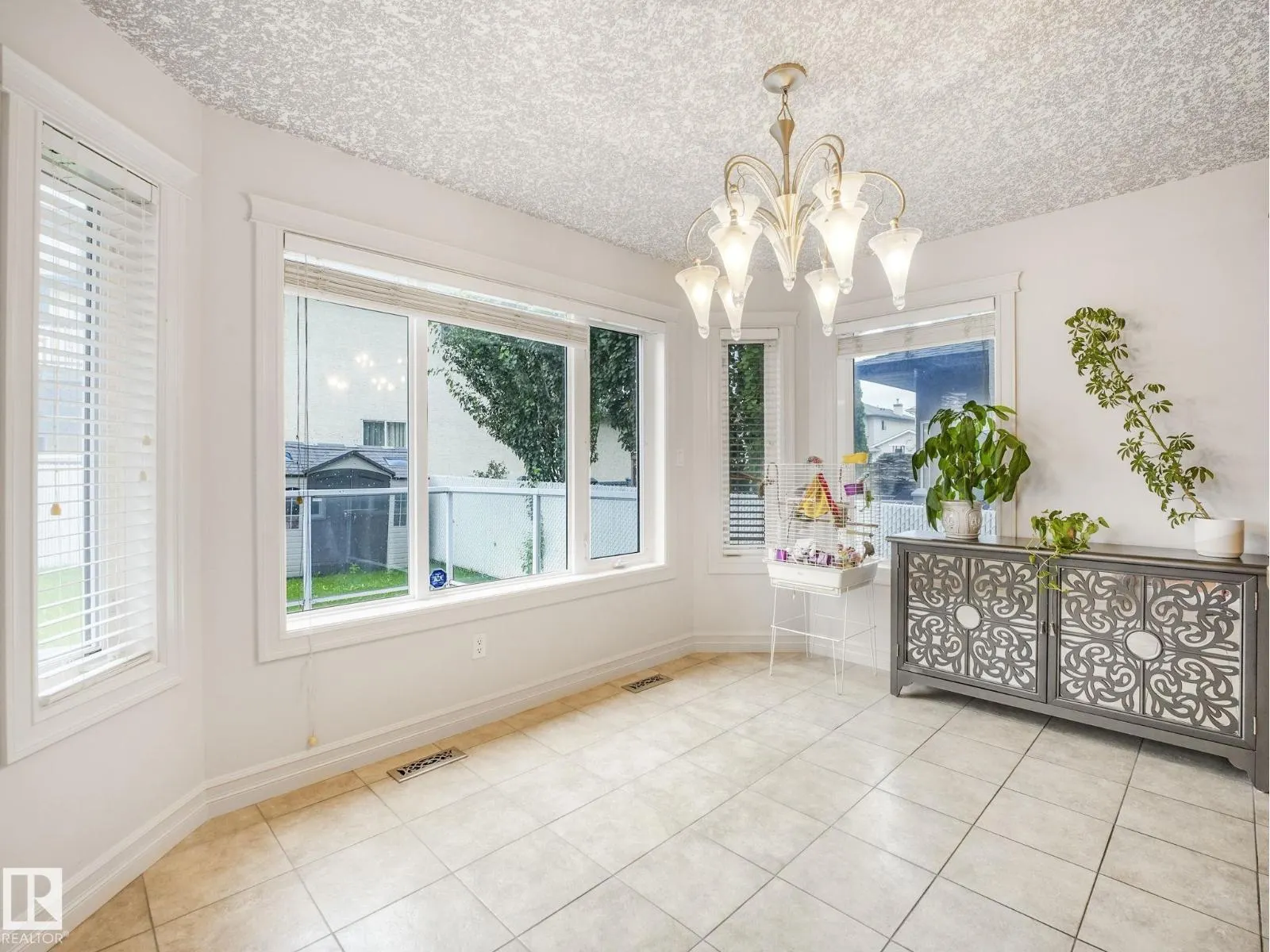 16409 65 ST NW