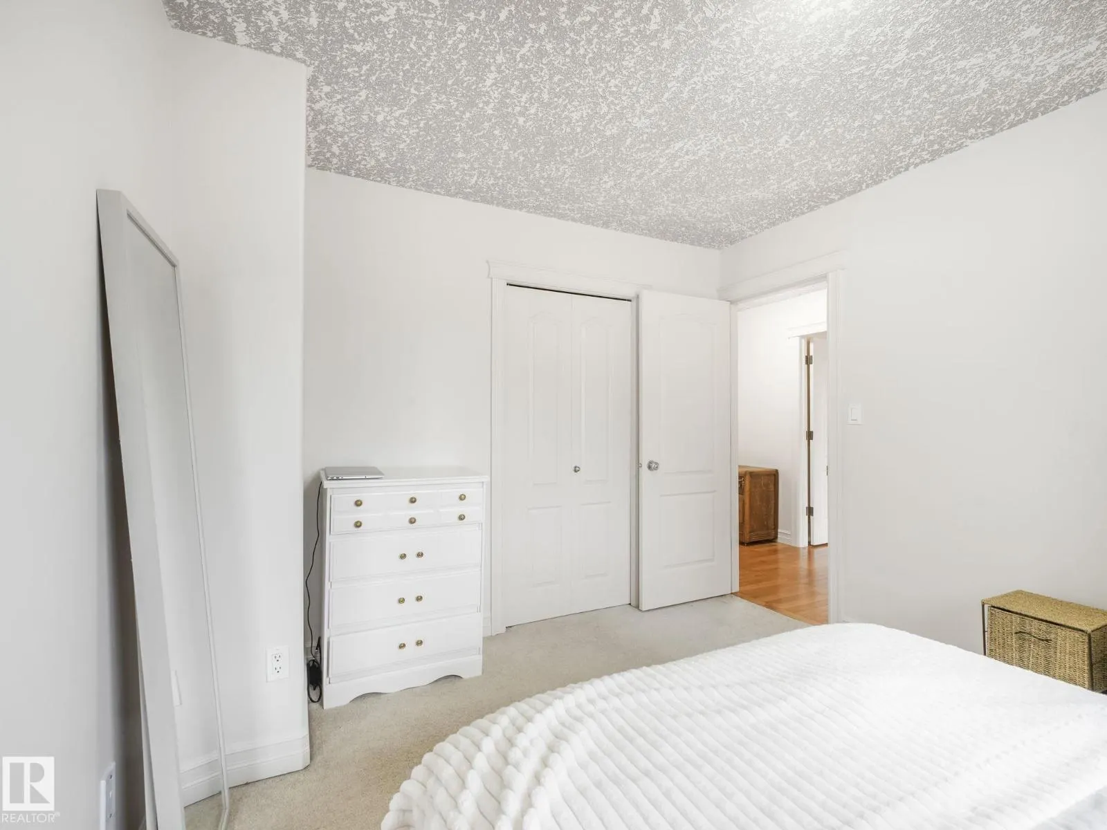 16409 65 ST NW