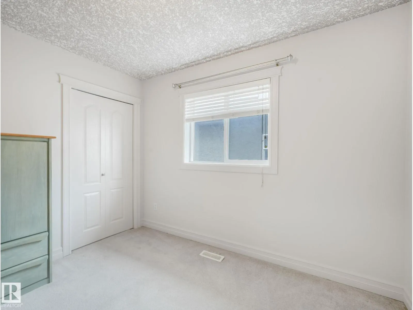 16409 65 ST NW