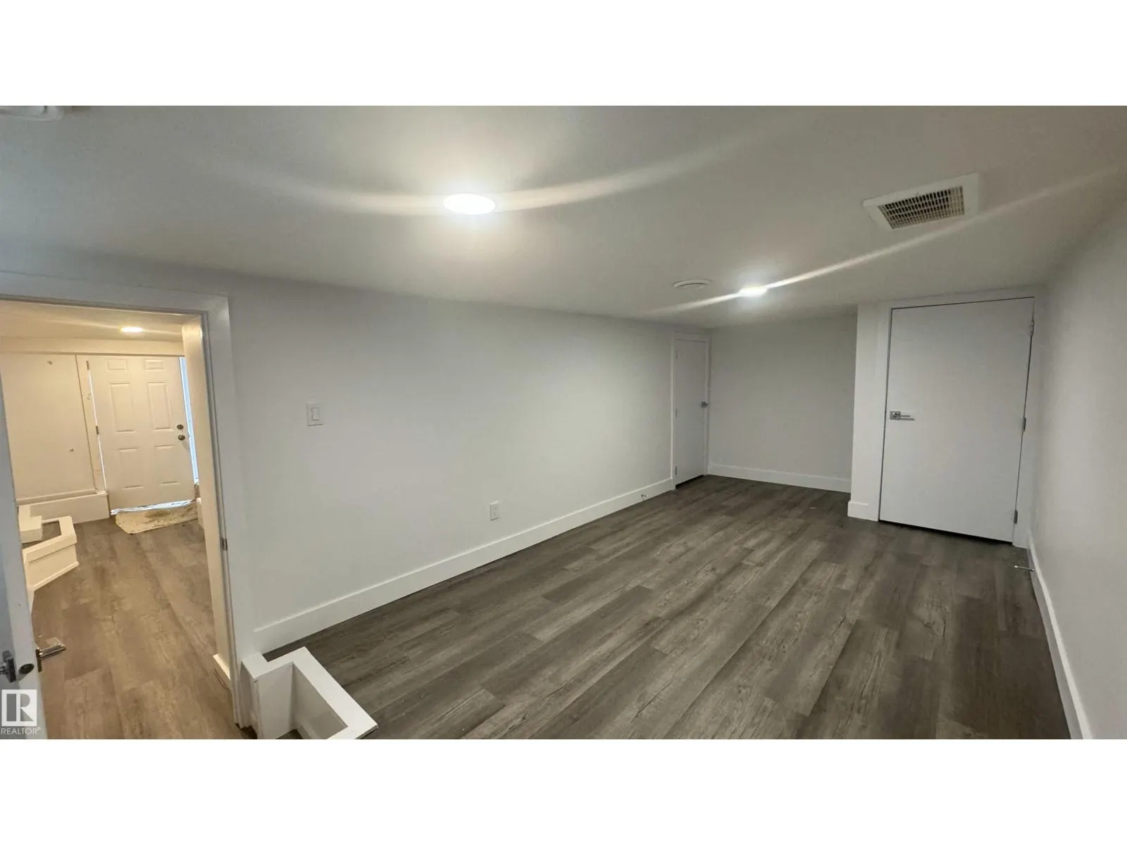 11537 81 ST NW