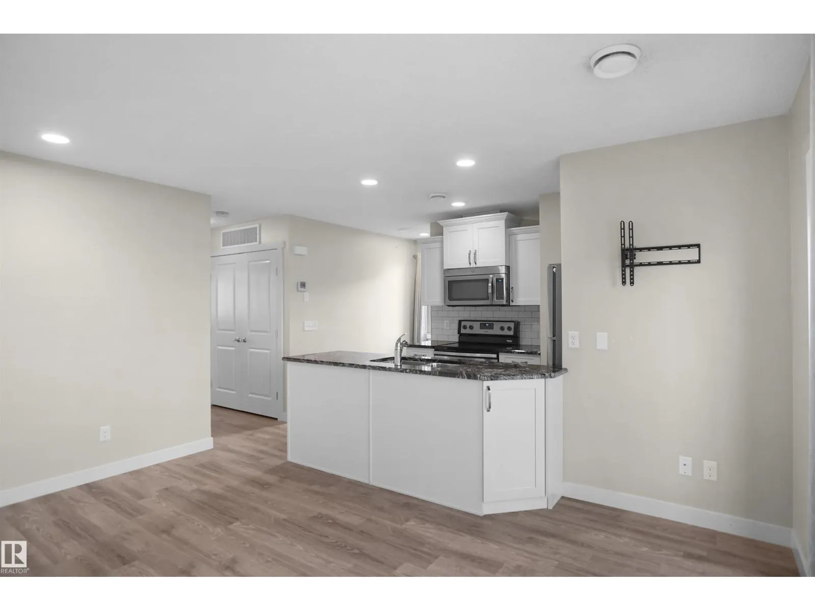 #4 12815 CUMBERLAND RD NW