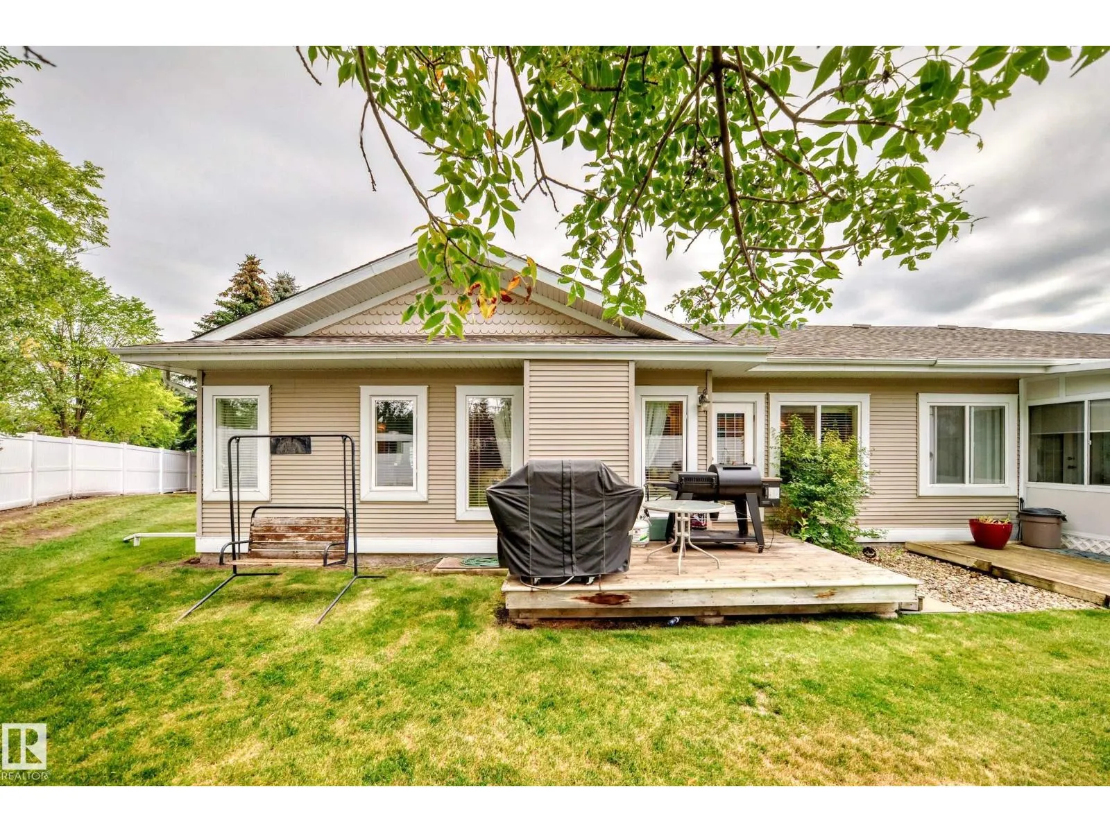 1 Hendrie DR