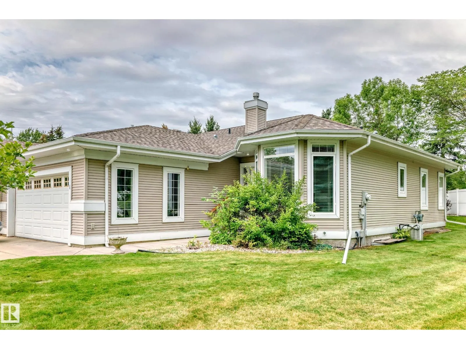 1 Hendrie DR