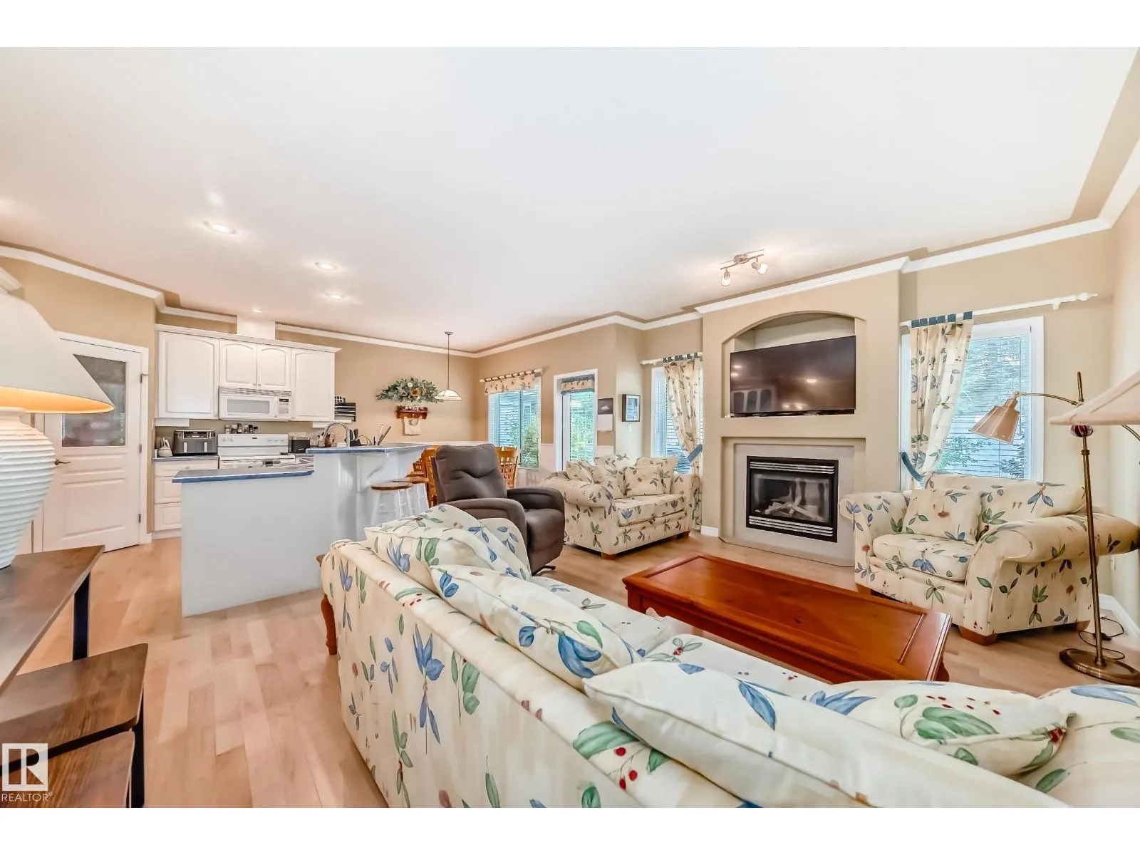 1 Hendrie DR