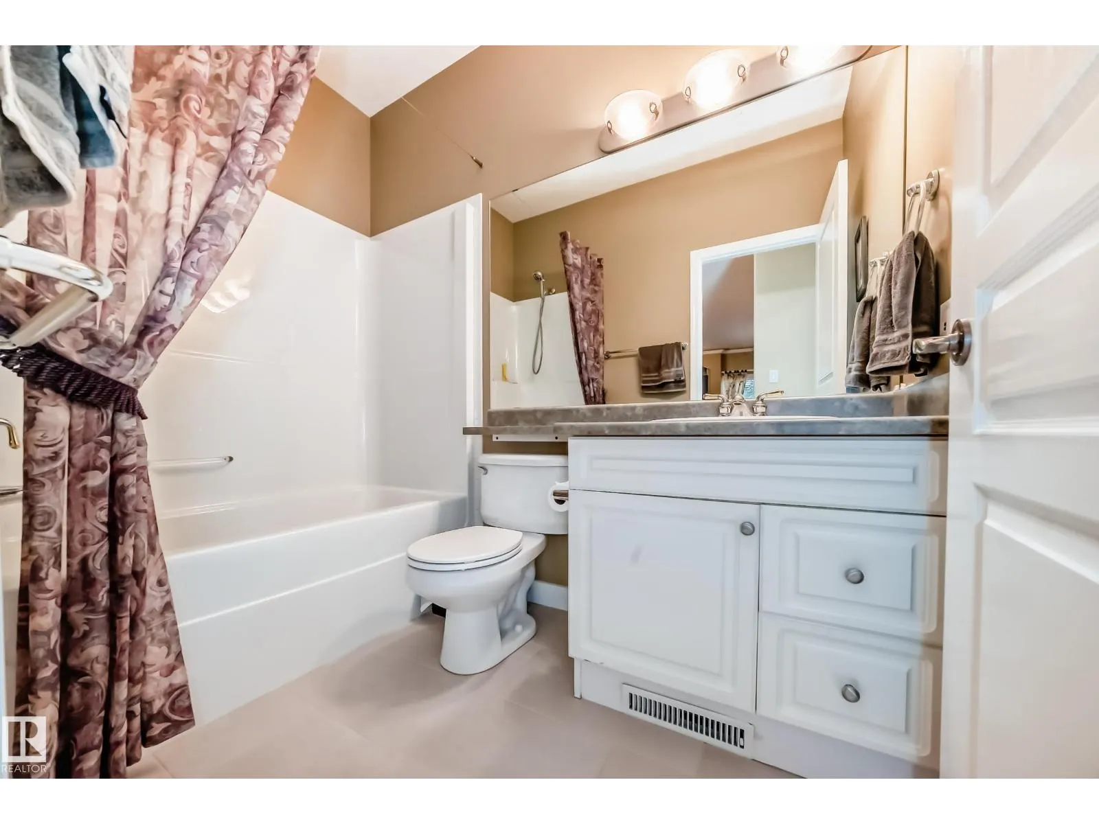 1 Hendrie DR