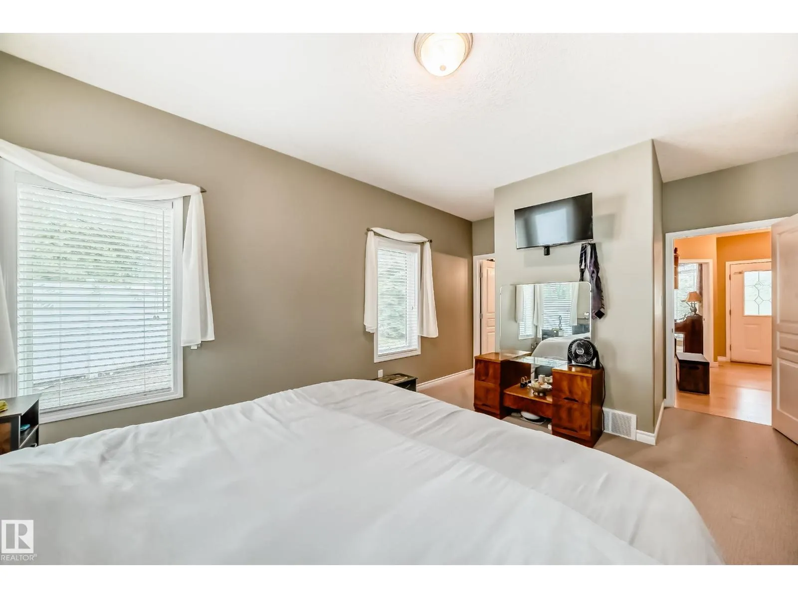 1 Hendrie DR