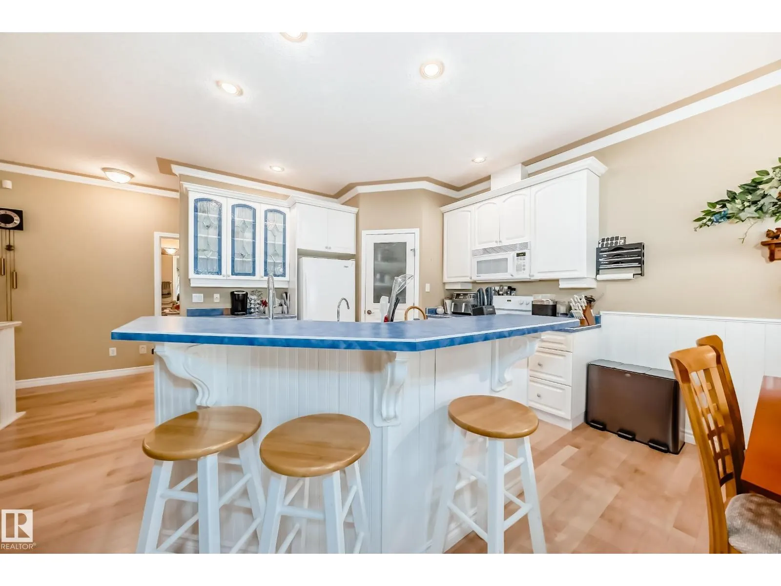 1 Hendrie DR