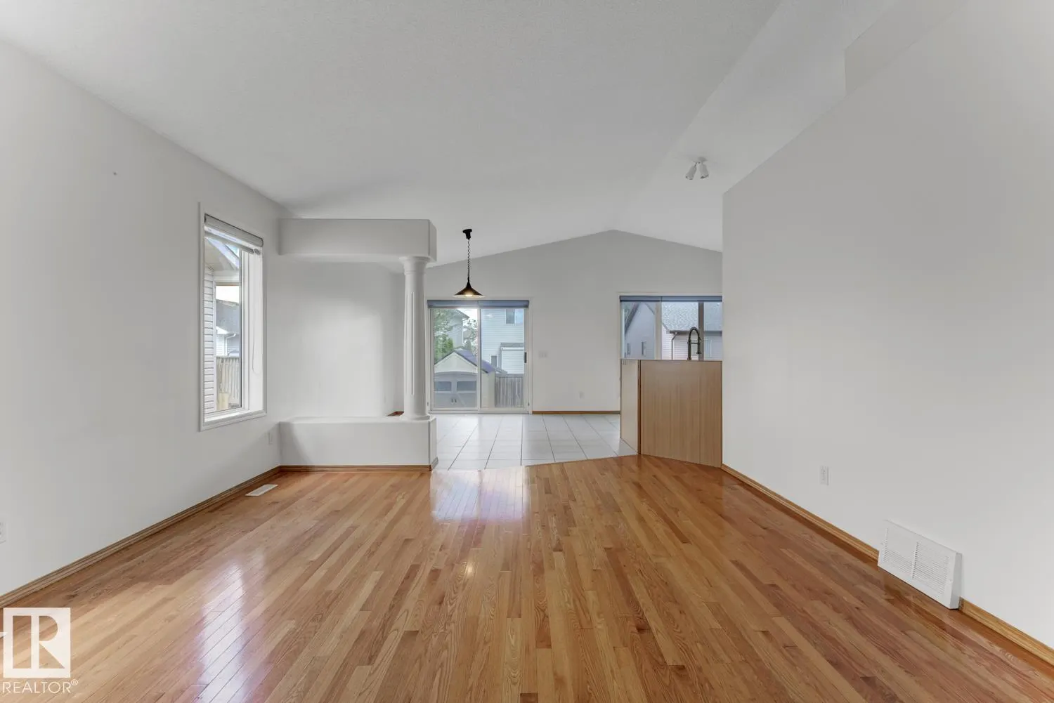 11413 118A ST NW