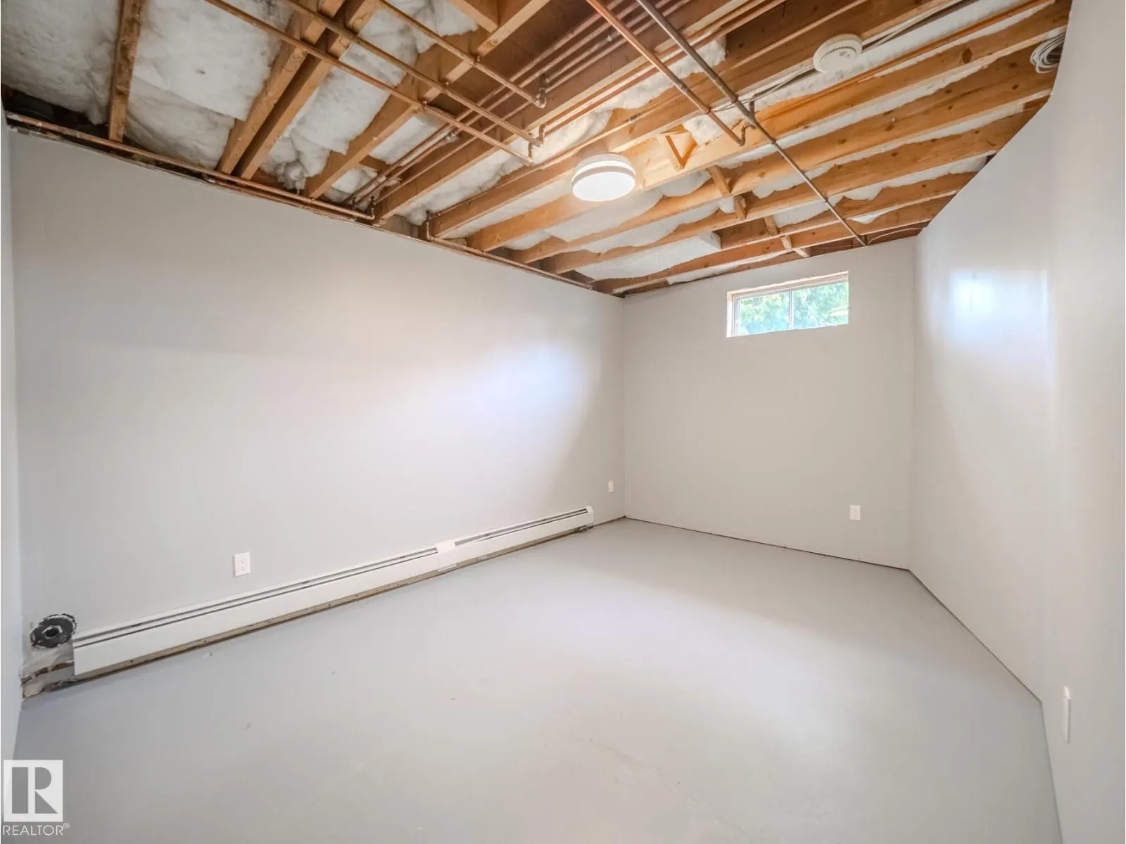 10445 81 ST NW