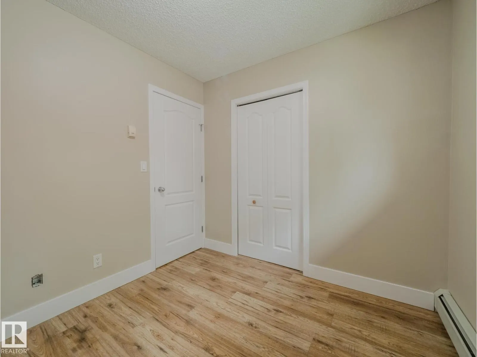 10445 81 ST NW