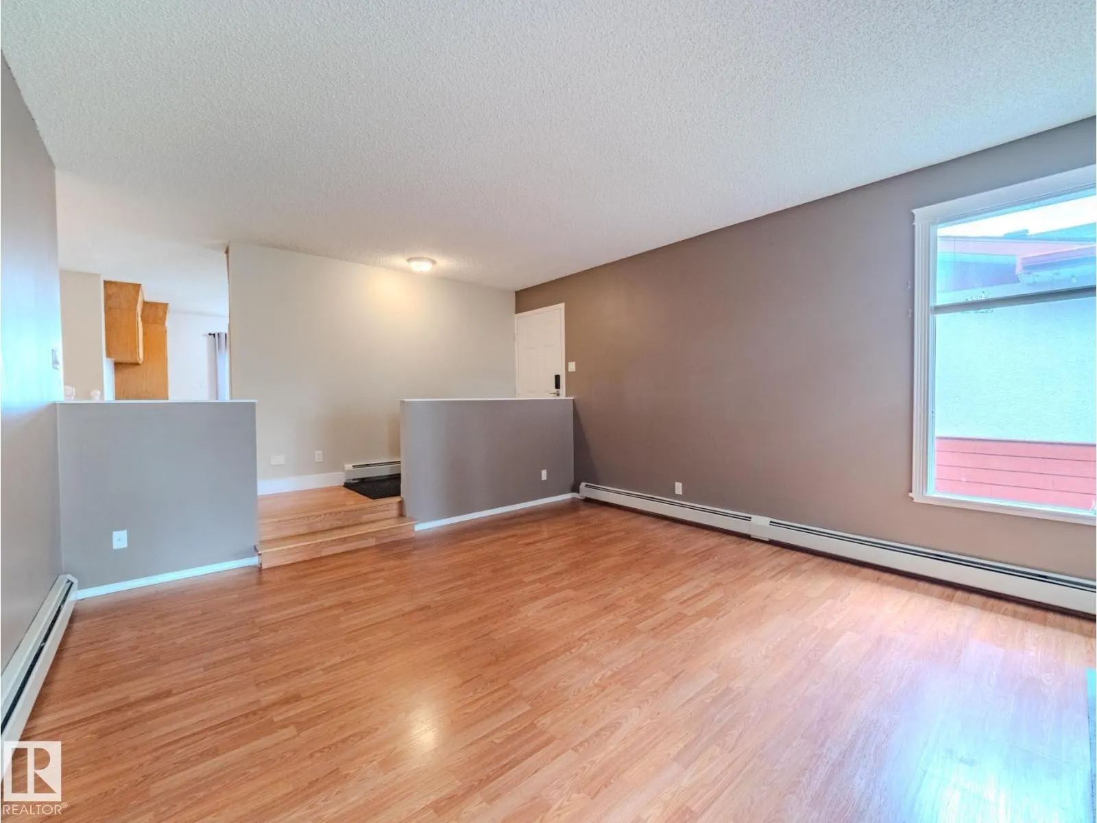 10445 81 ST NW