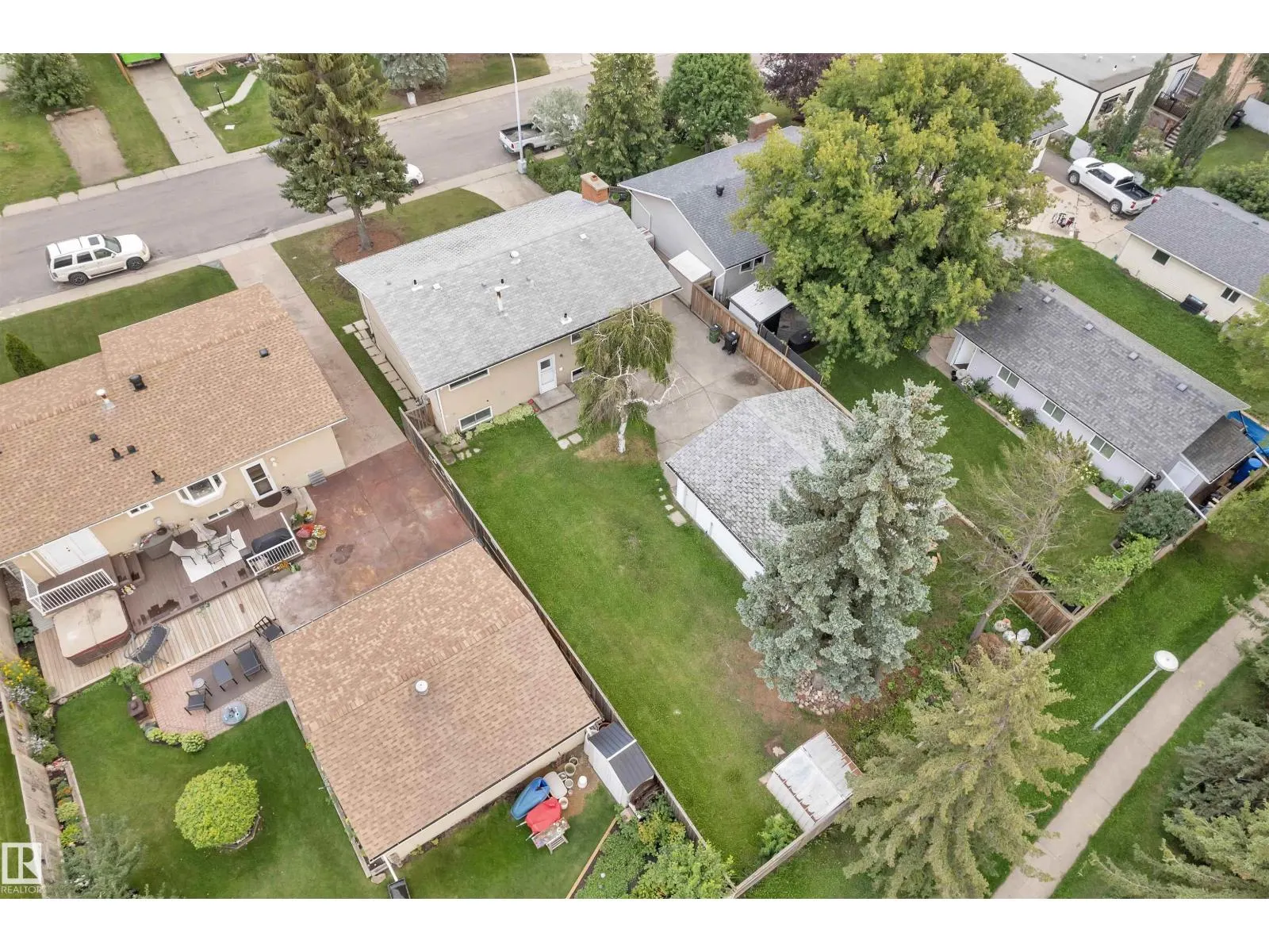 132 RICHFIELD RD NW