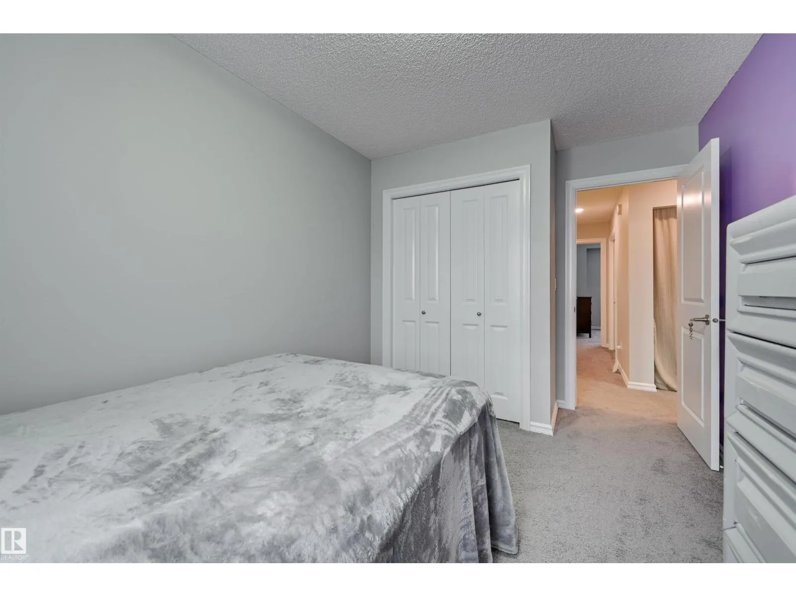 2511 20 AV NW