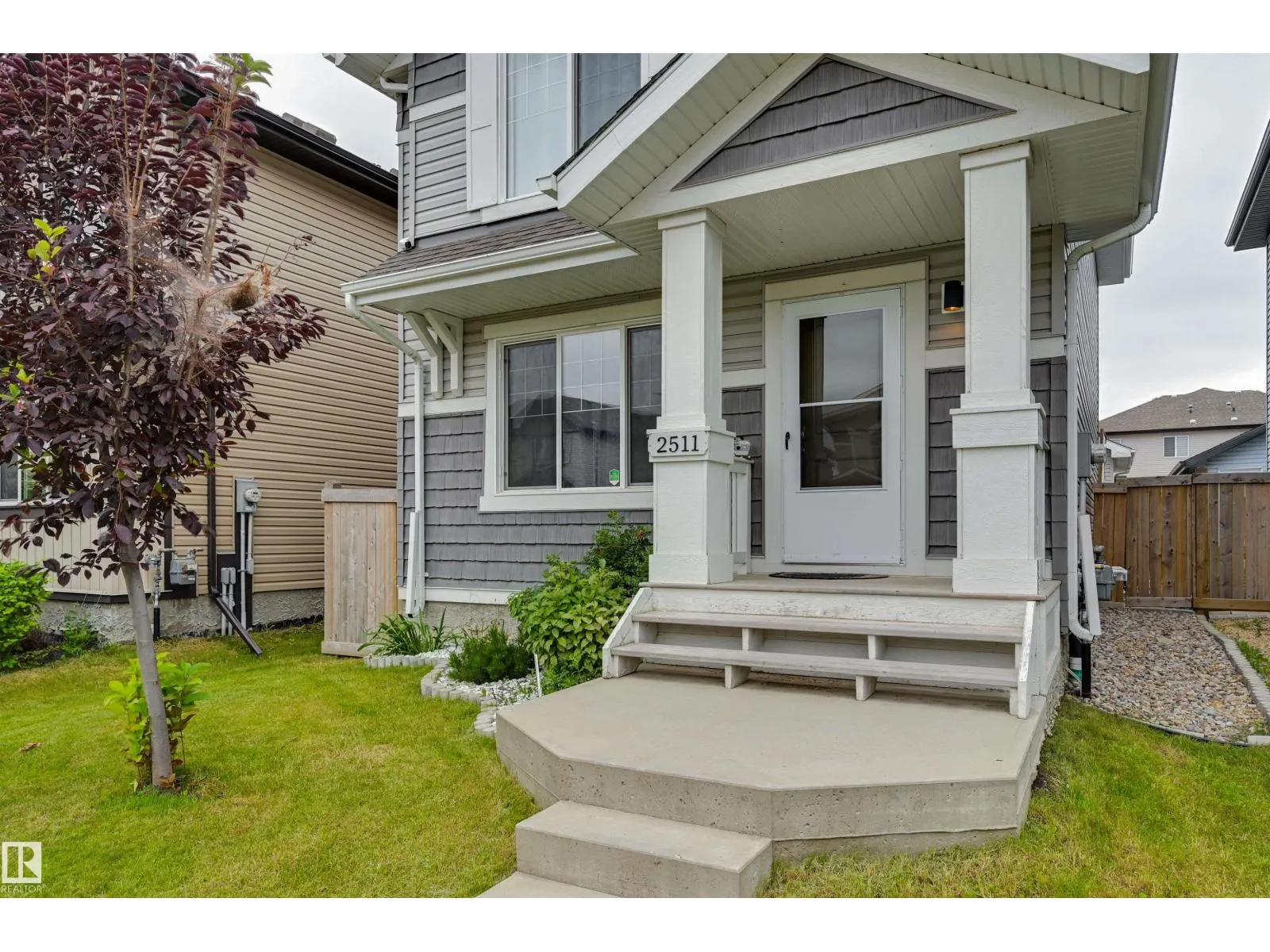 2511 20 AV NW