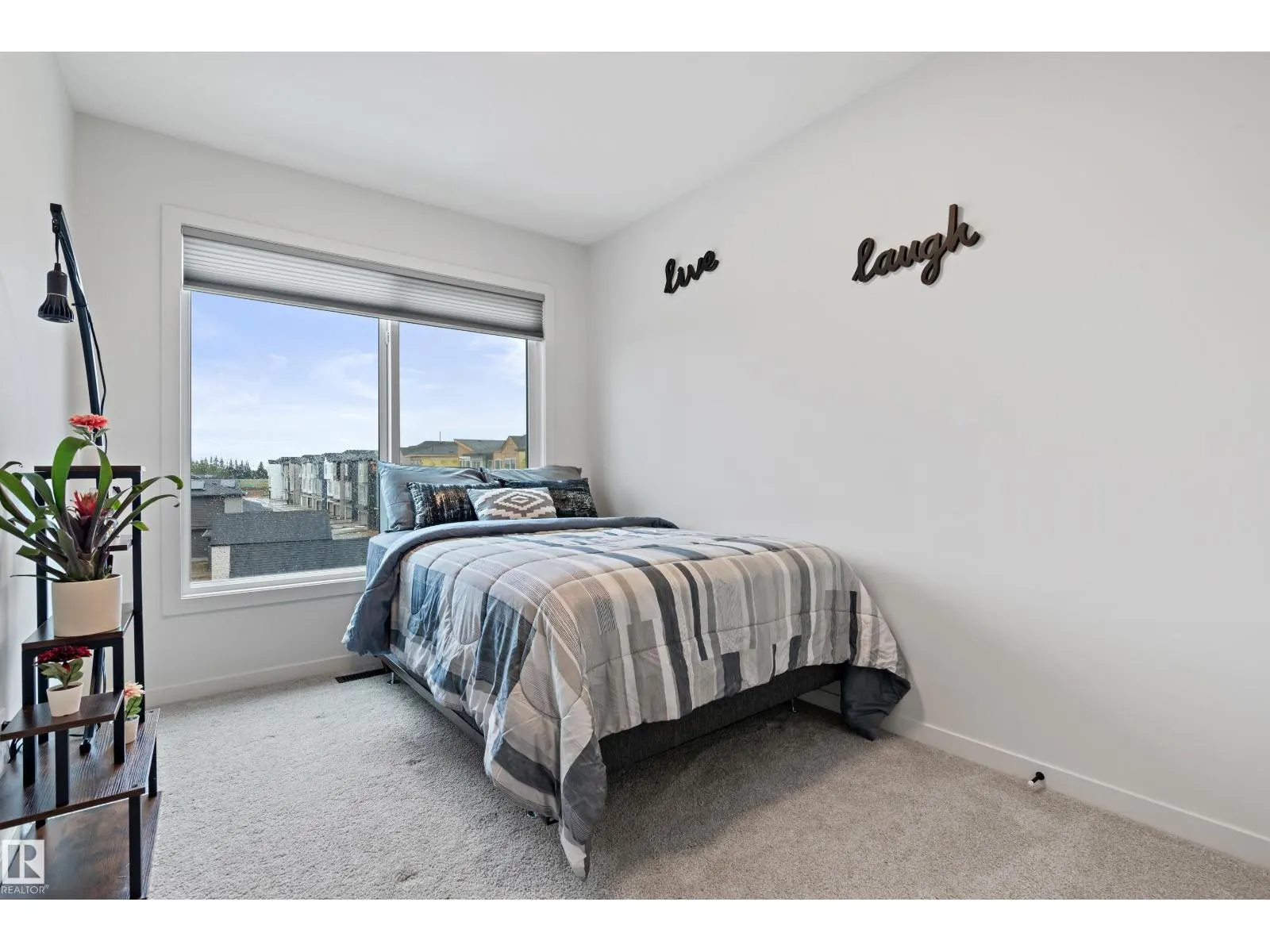 3284 KESWICK WY SW