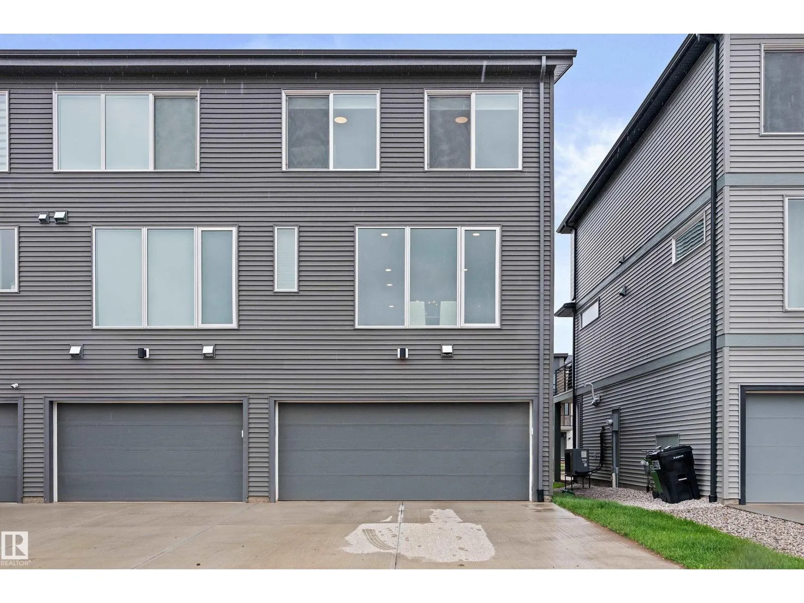 3284 KESWICK WY SW