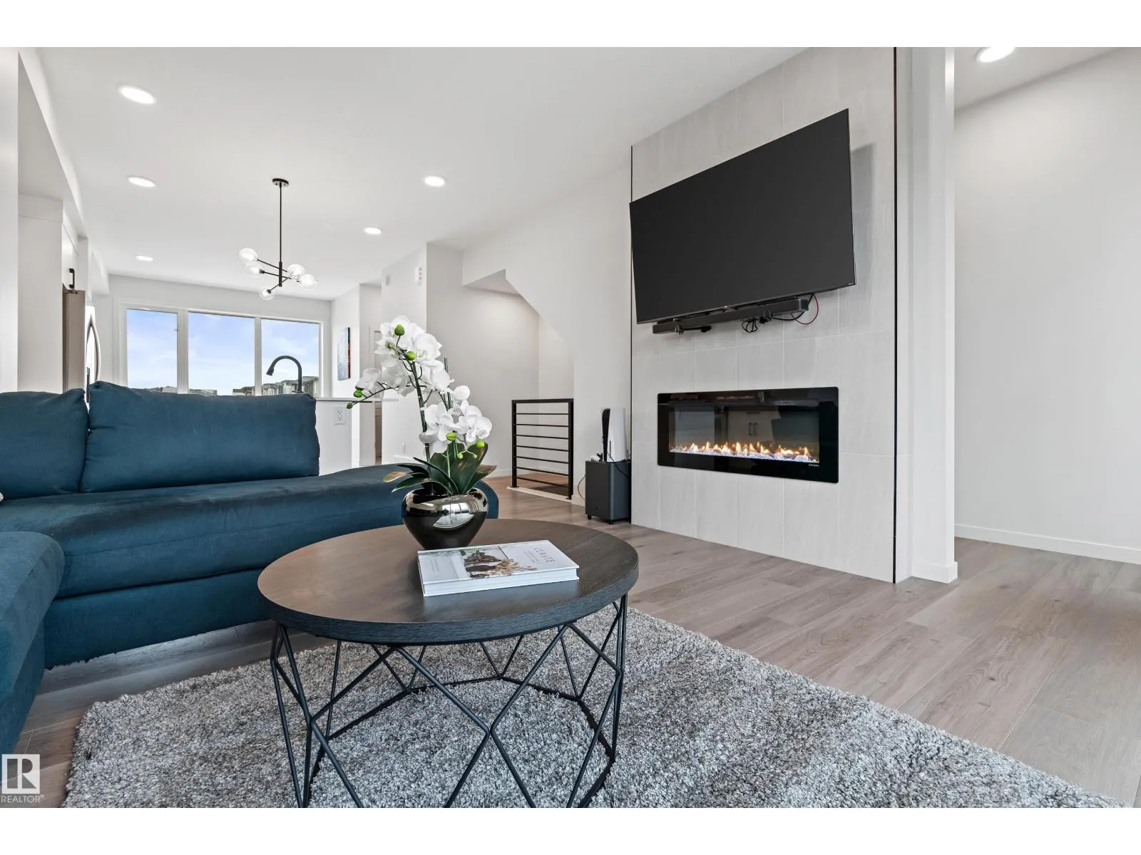 3284 KESWICK WY SW