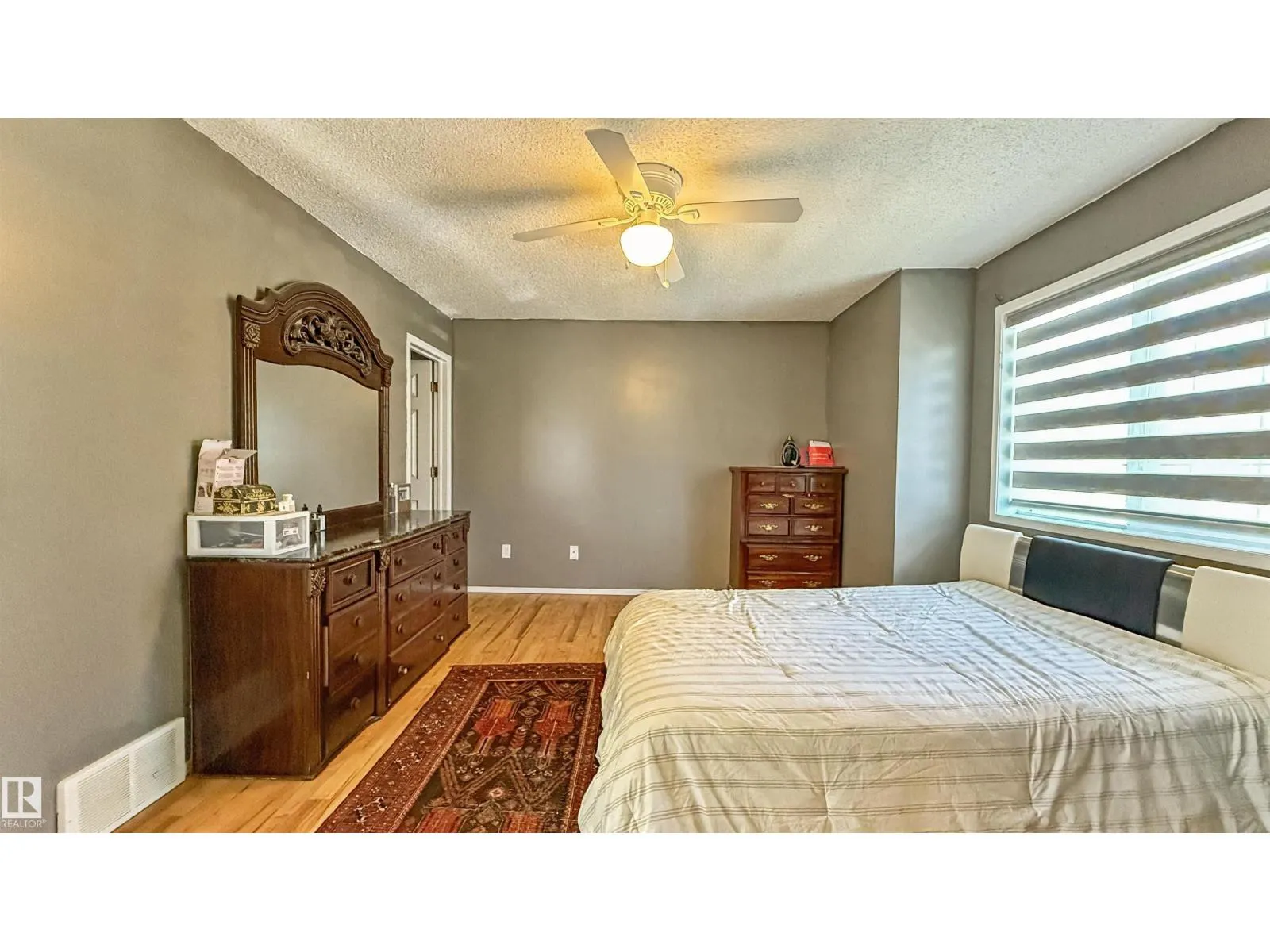 20141 53 AV NW
