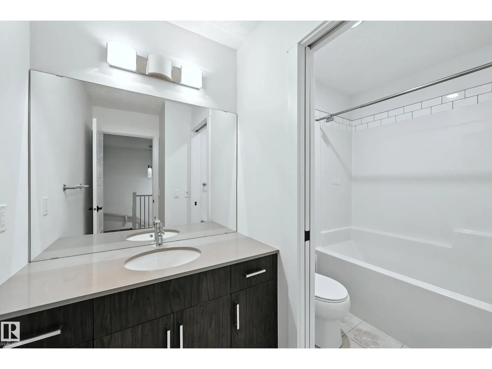 16603 31 AV SW