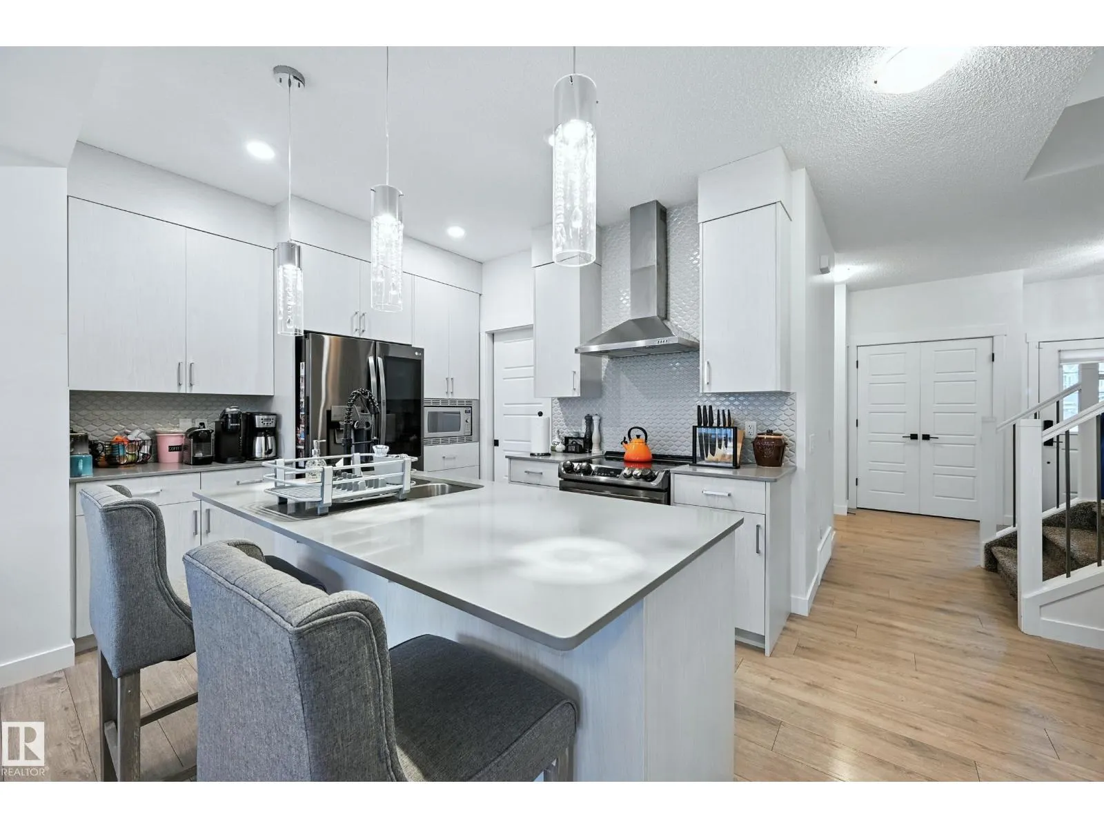 16603 31 AV SW