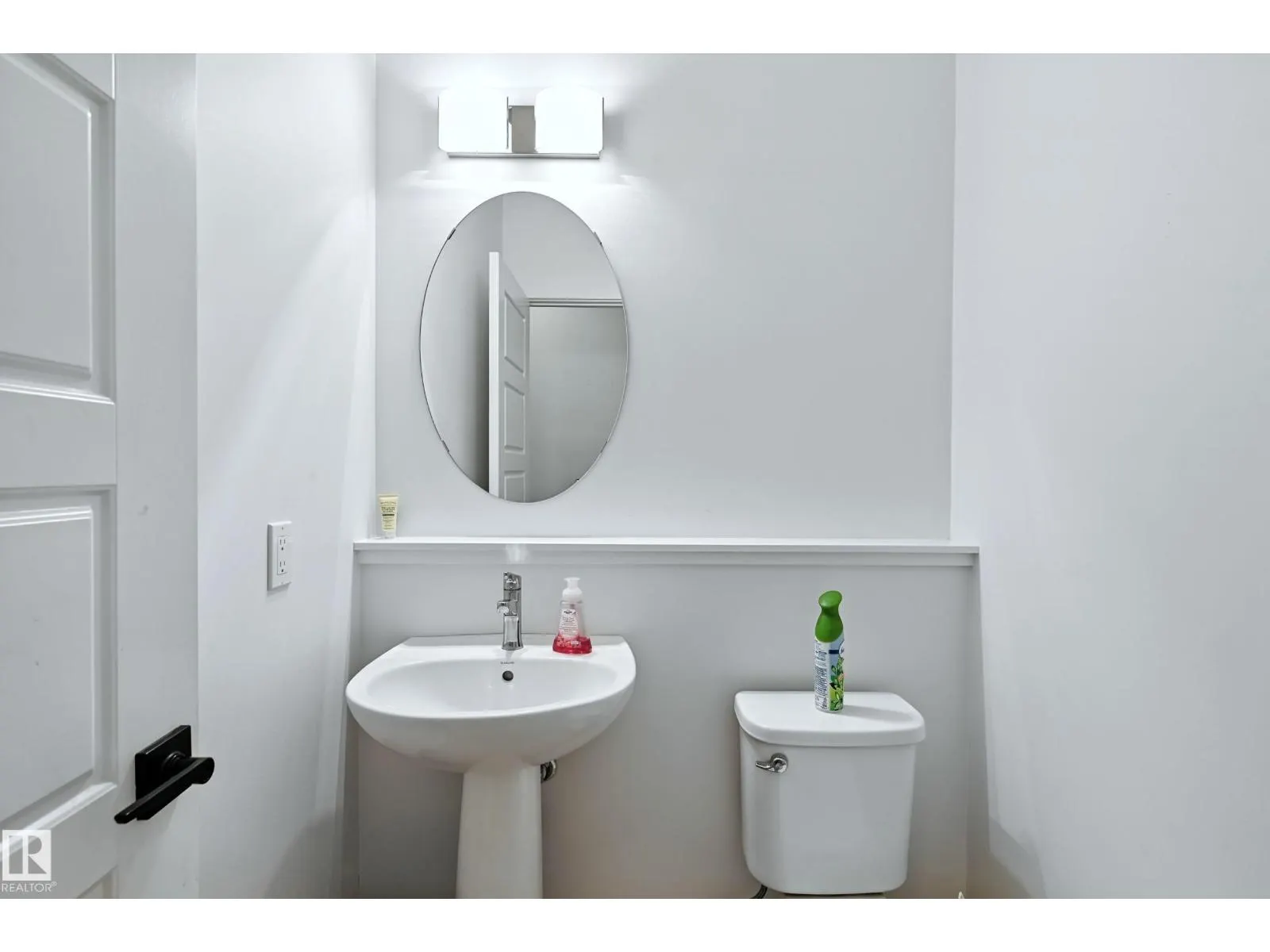 16603 31 AV SW