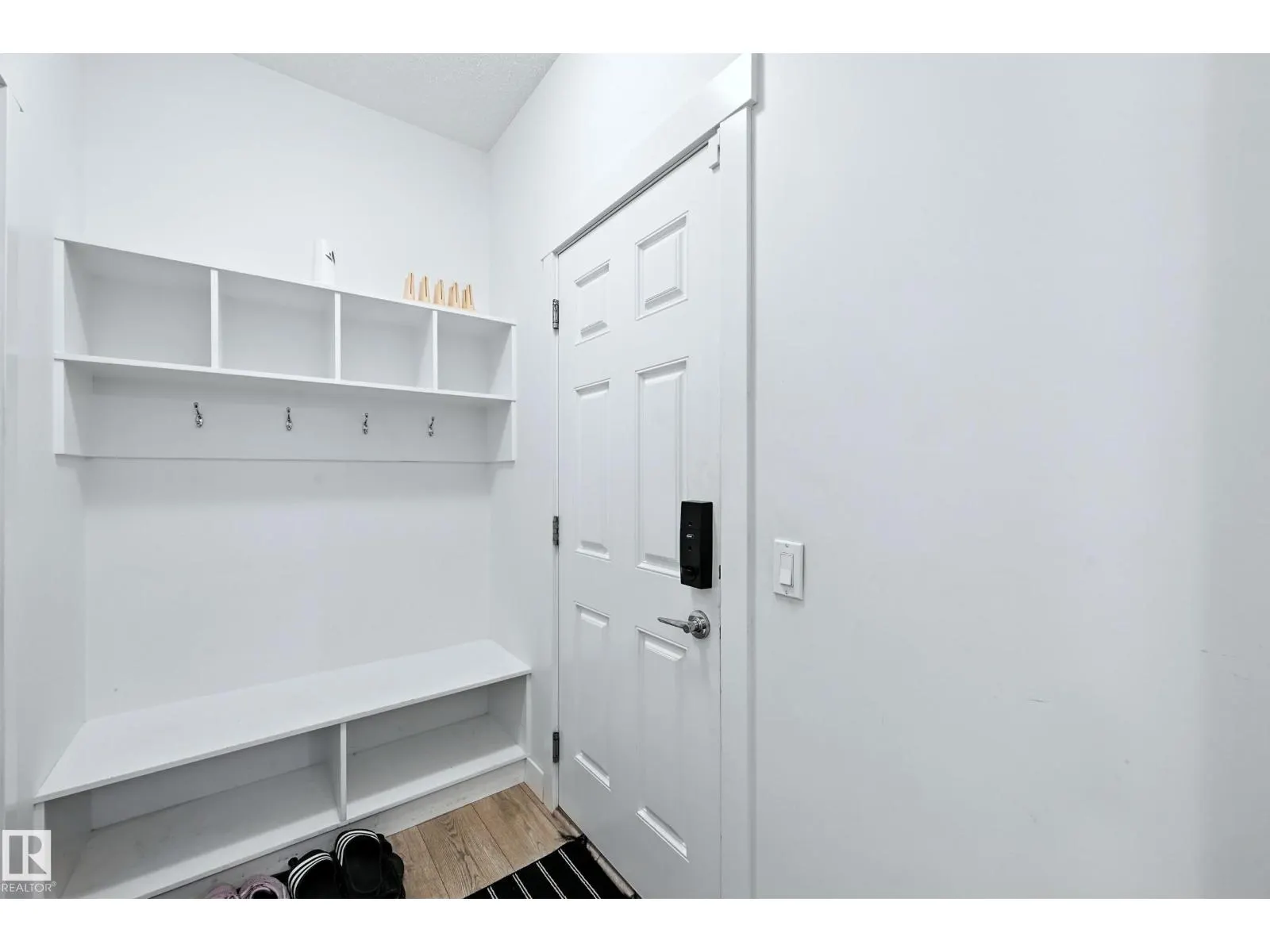 16603 31 AV SW