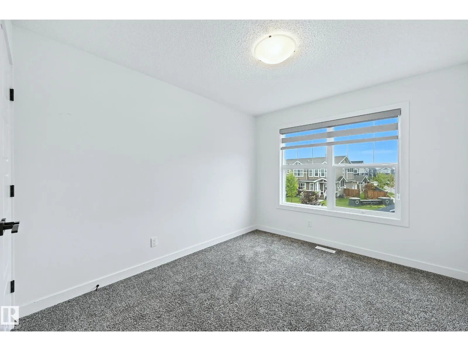16603 31 AV SW