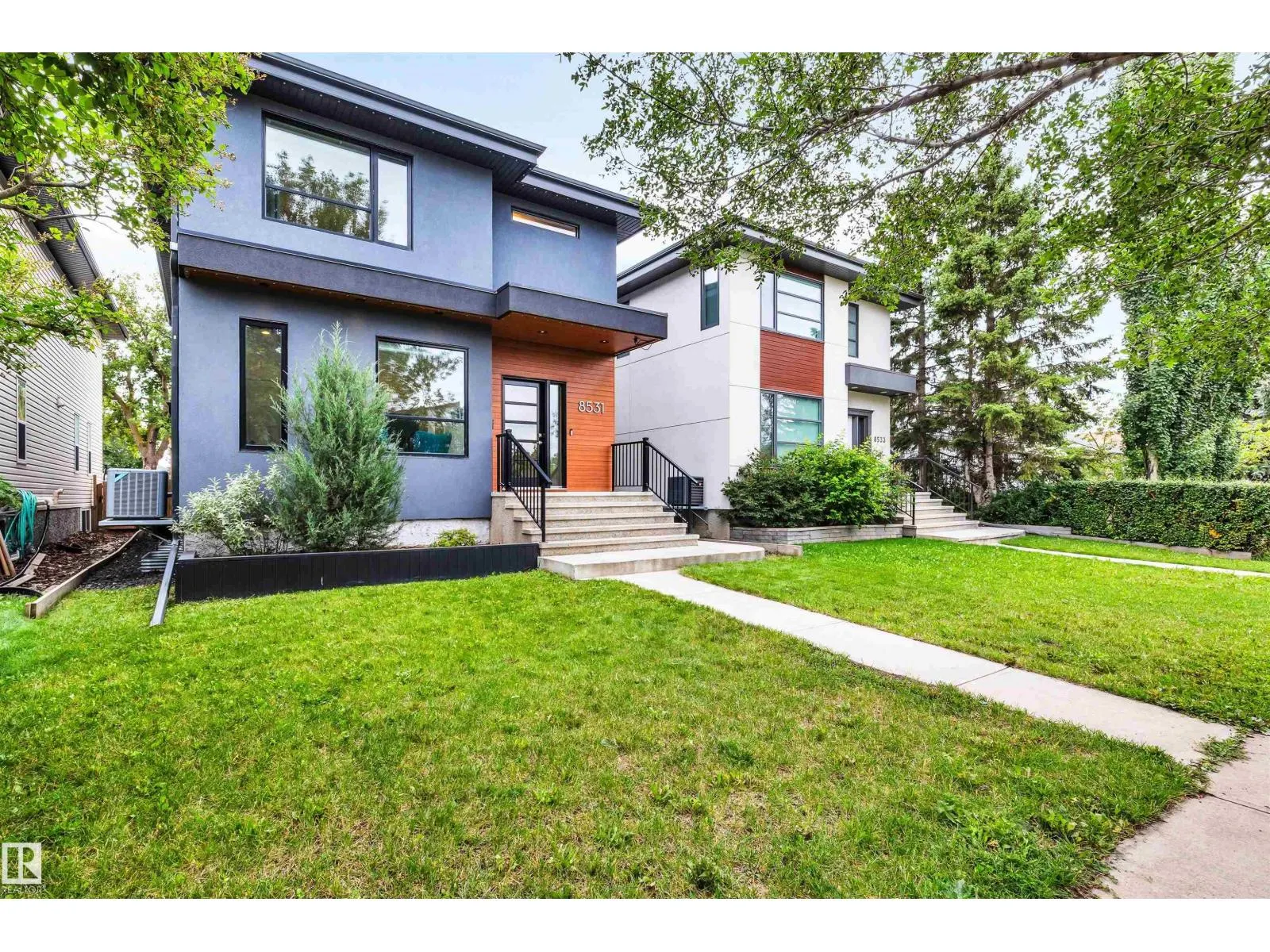 8531 76 AV NW NW