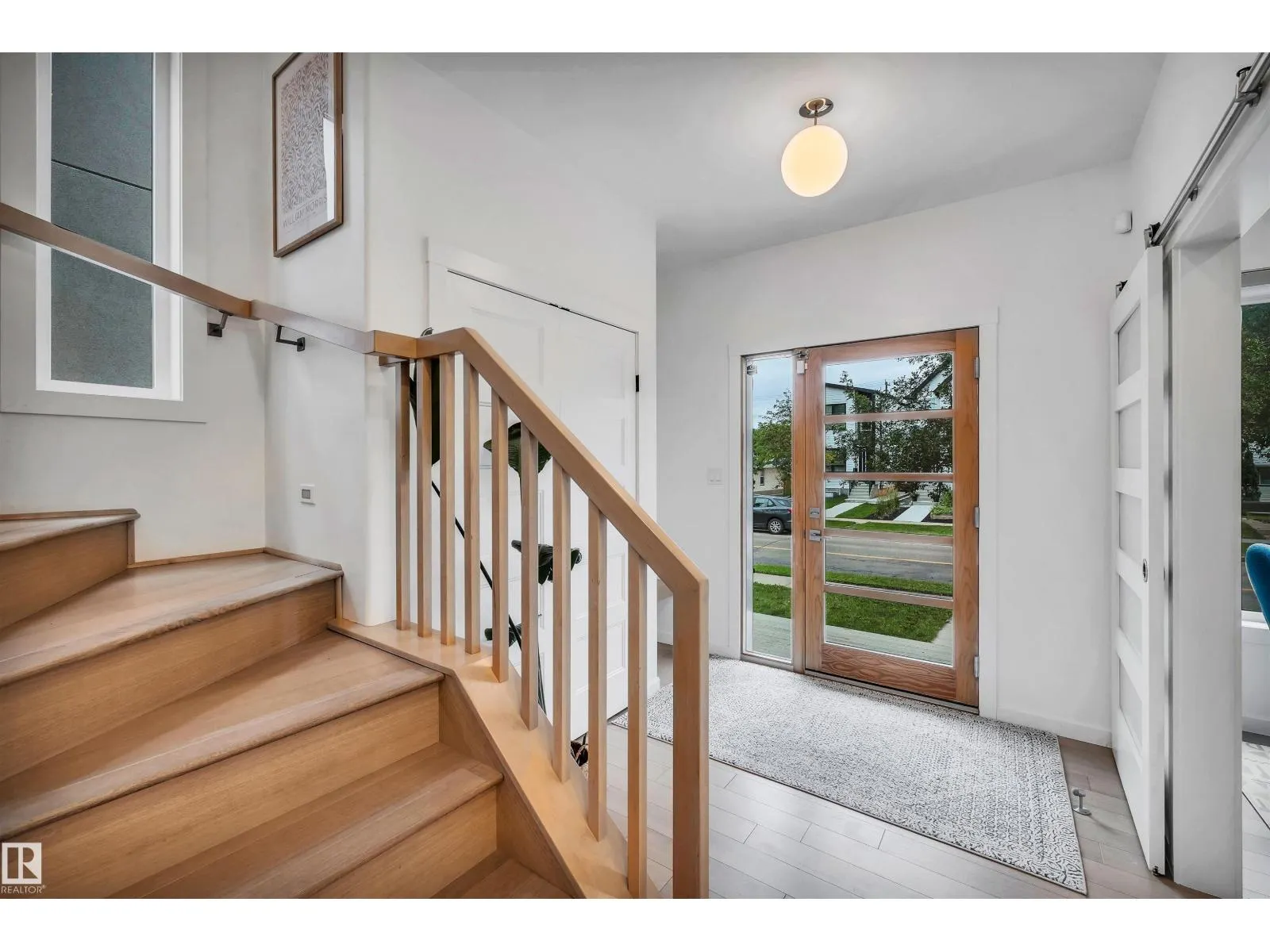 8531 76 AV NW NW