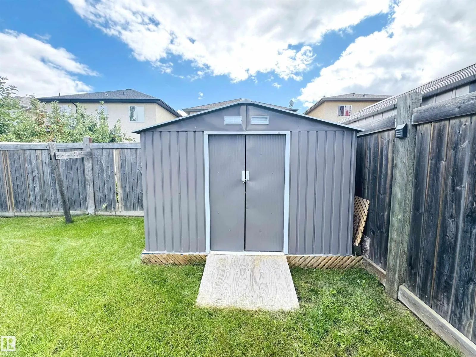 4511 162A AV NW