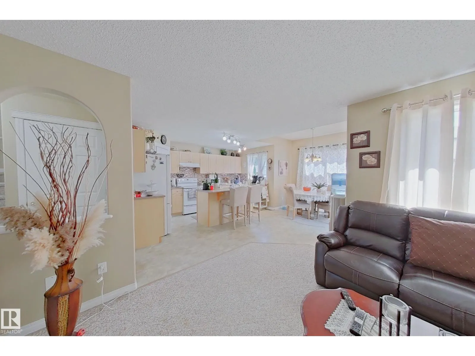 4511 162A AV NW