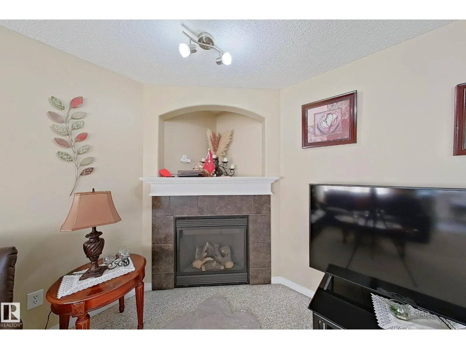 4511 162A AV NW
