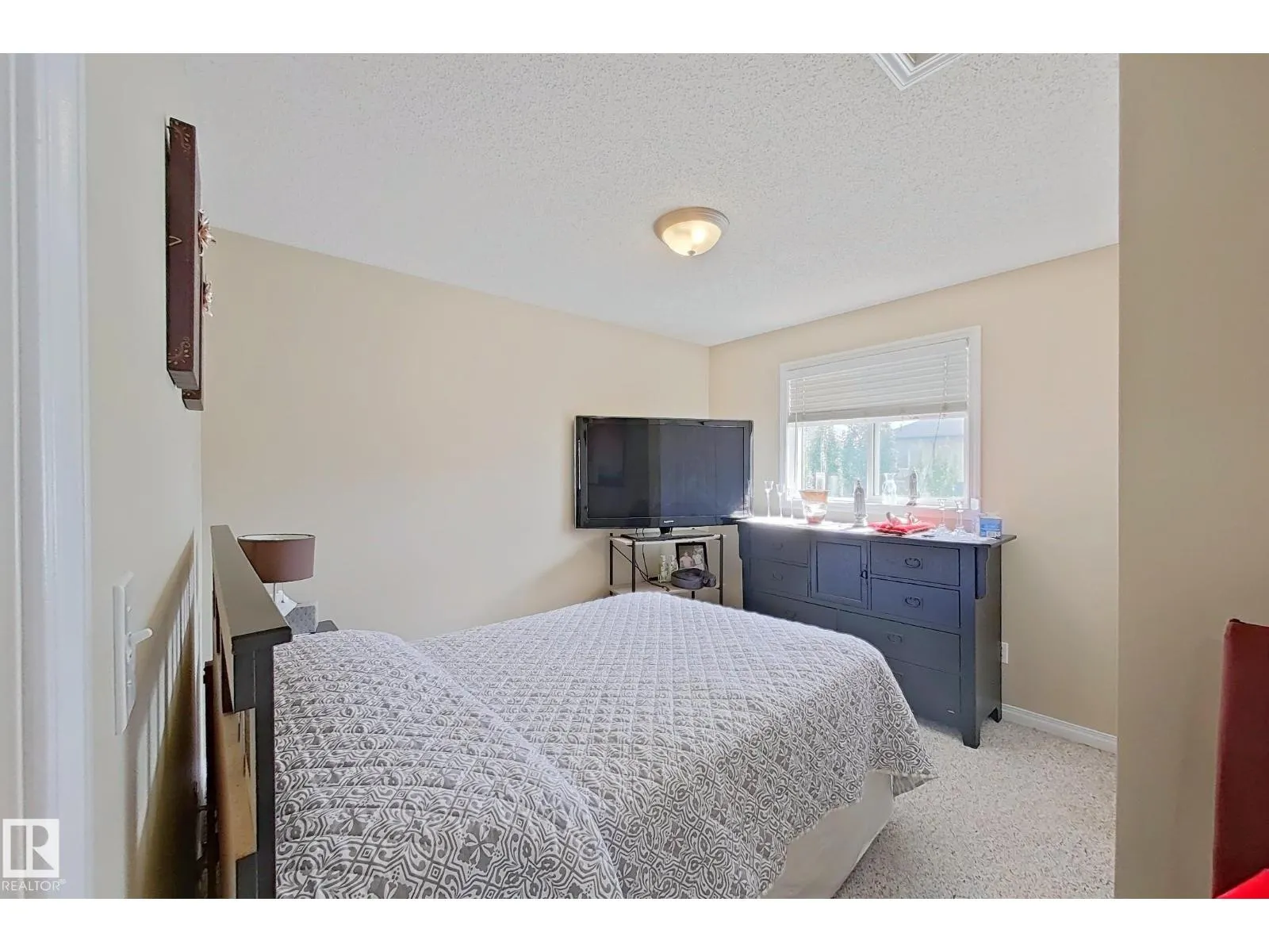 4511 162A AV NW