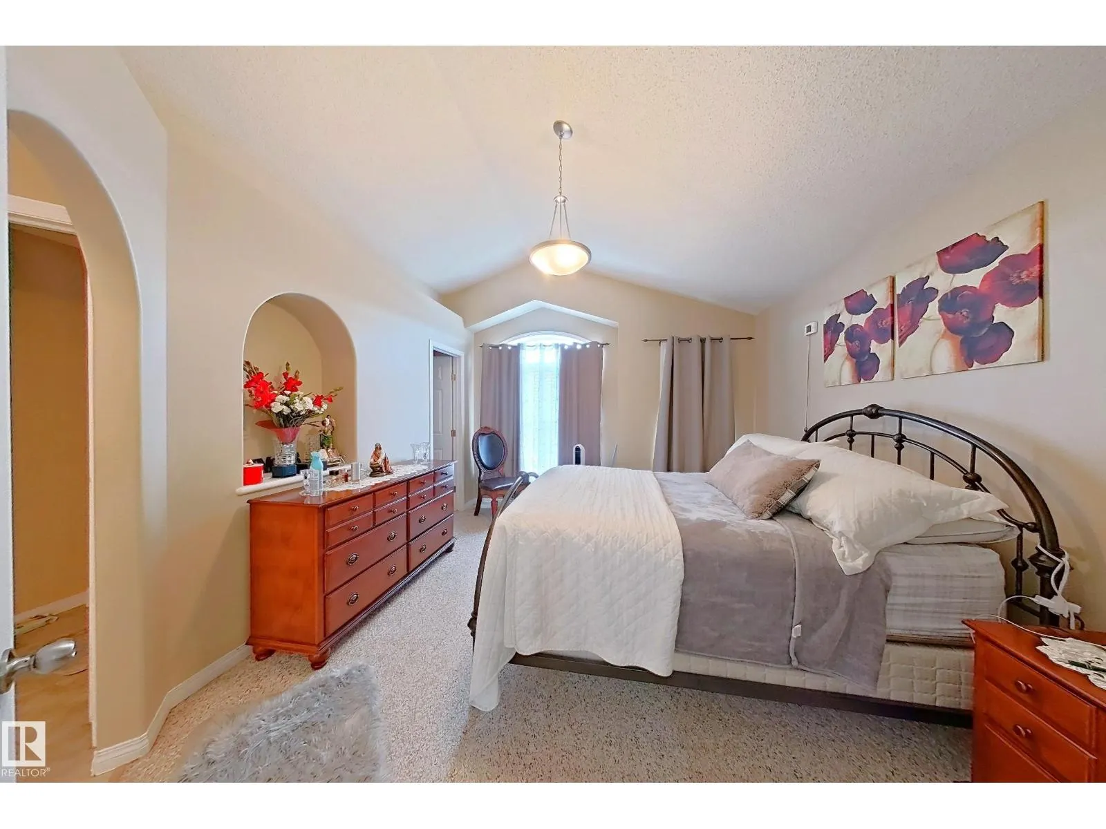 4511 162A AV NW