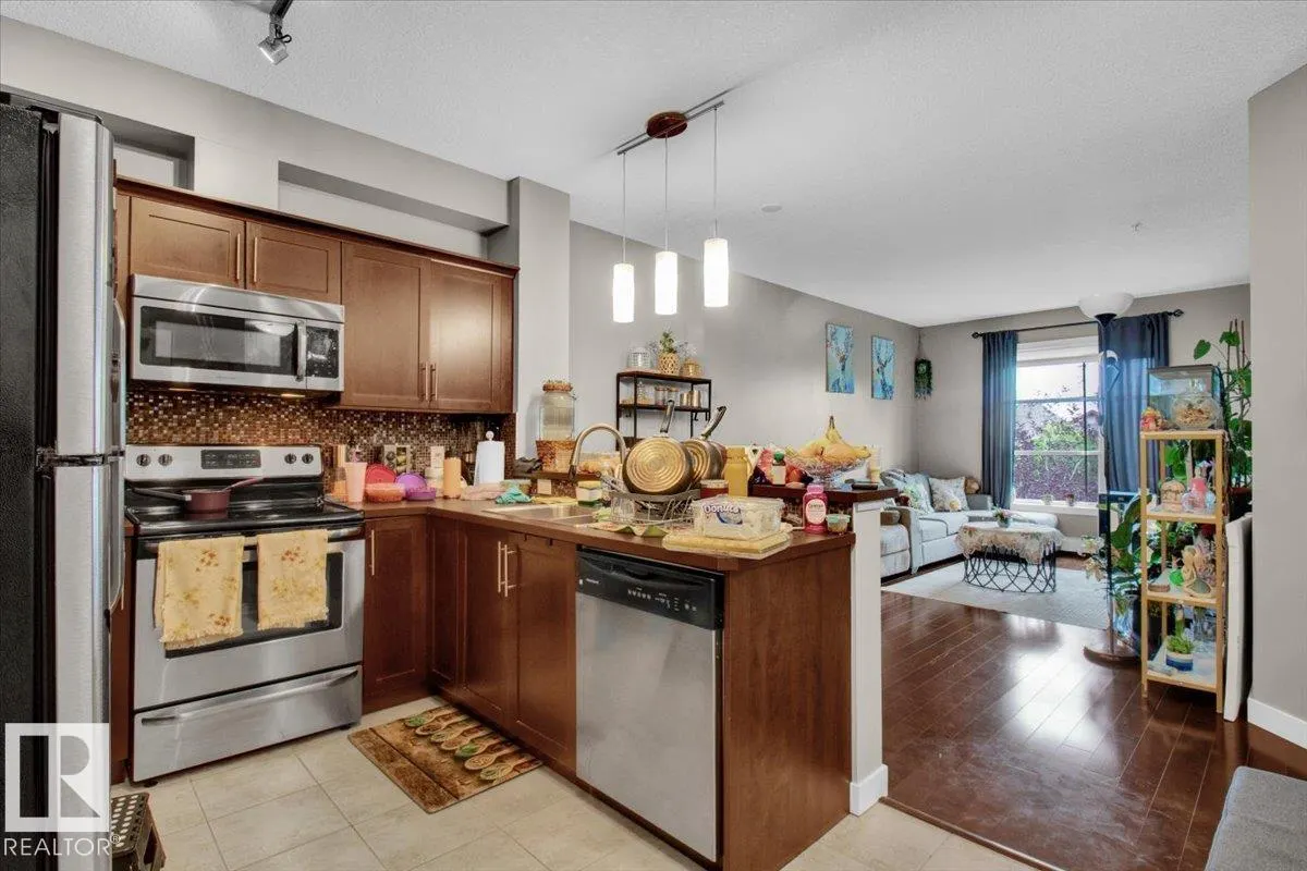 #315 2584 ANDERSON WY SW