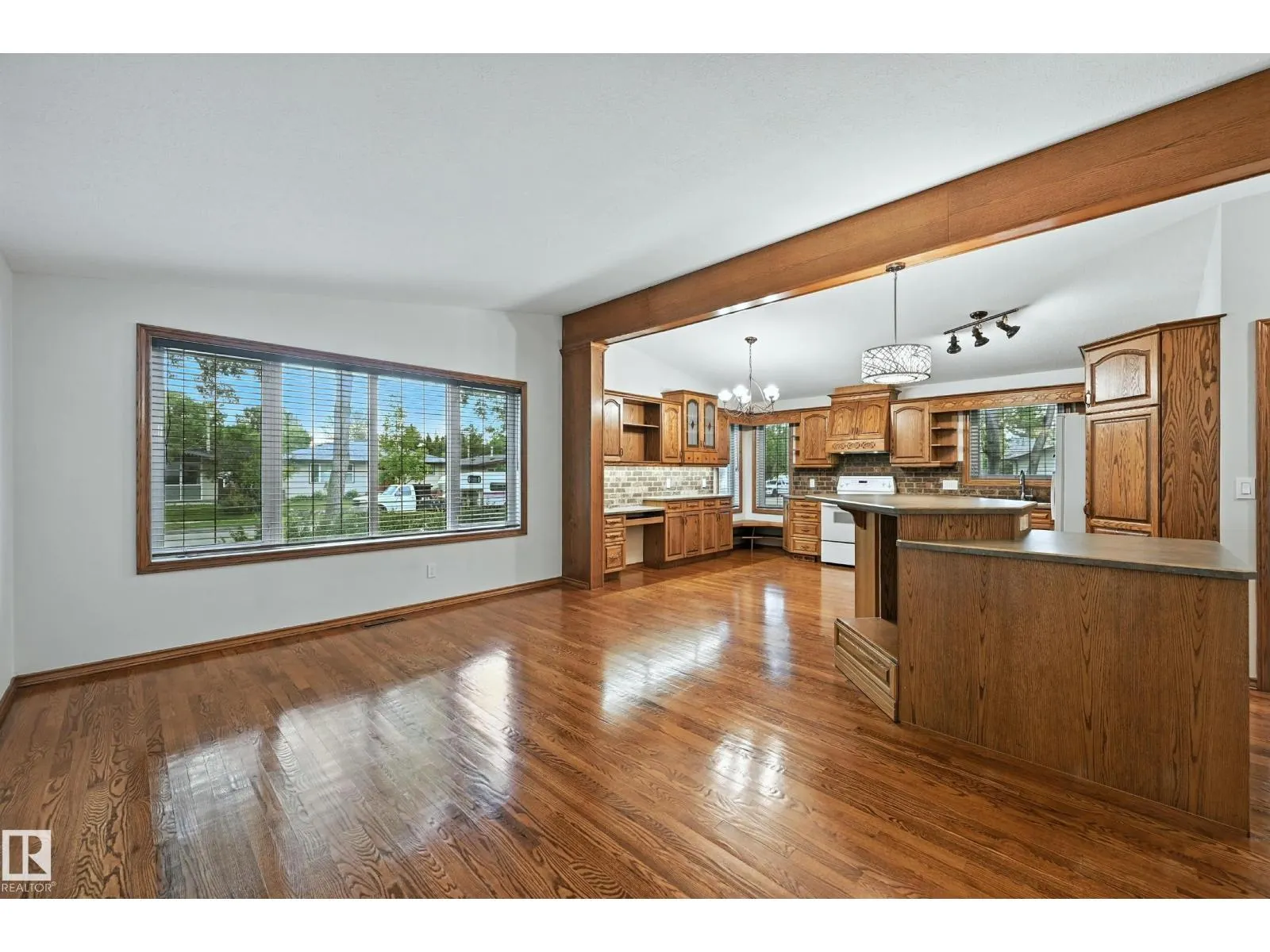 9404 SHERRIDON
